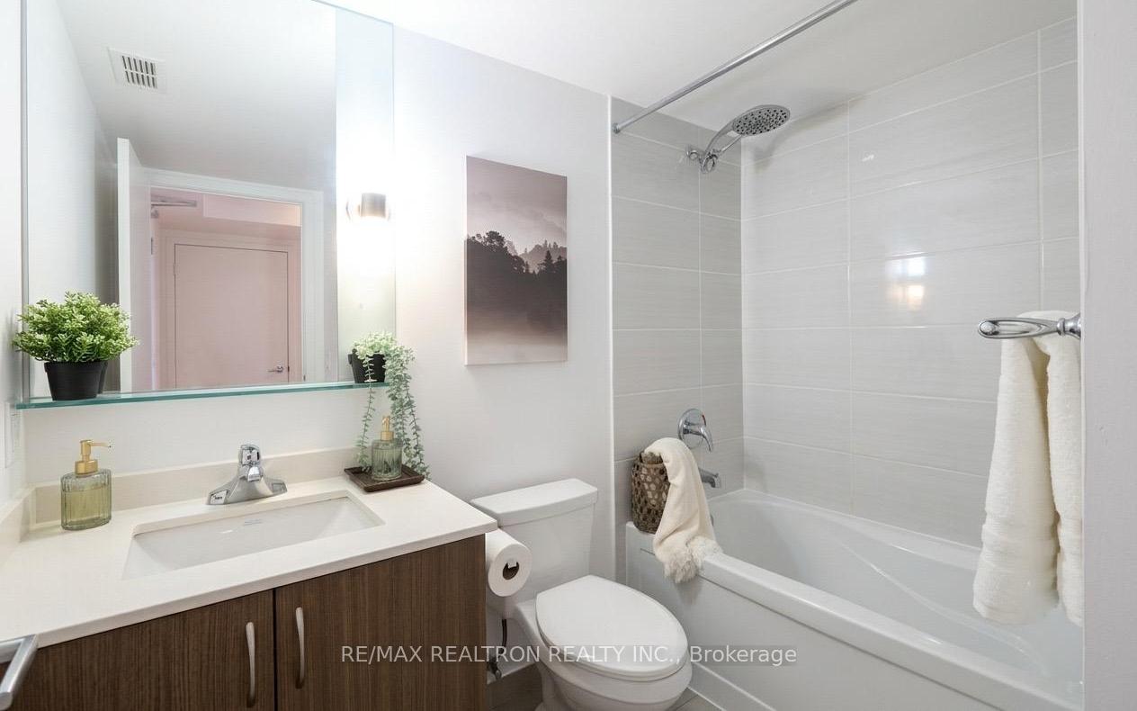 Photo 17 of Unit 1020, 320 Richmond Street E, Toronto, Moss Park — HOMEH