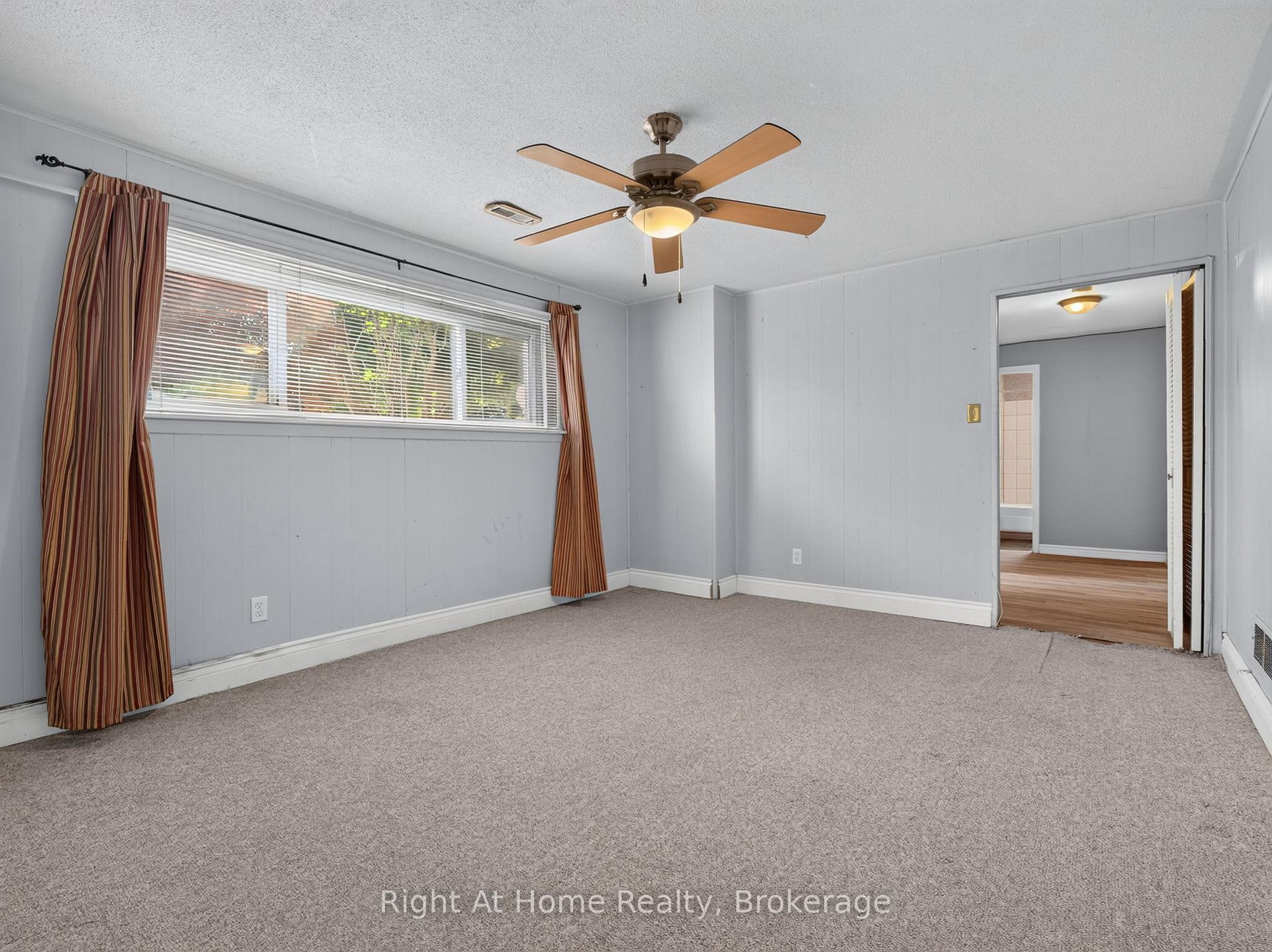 Photo 18 of 833 Vicki Drive, Pickering, West Shore — HOMEH