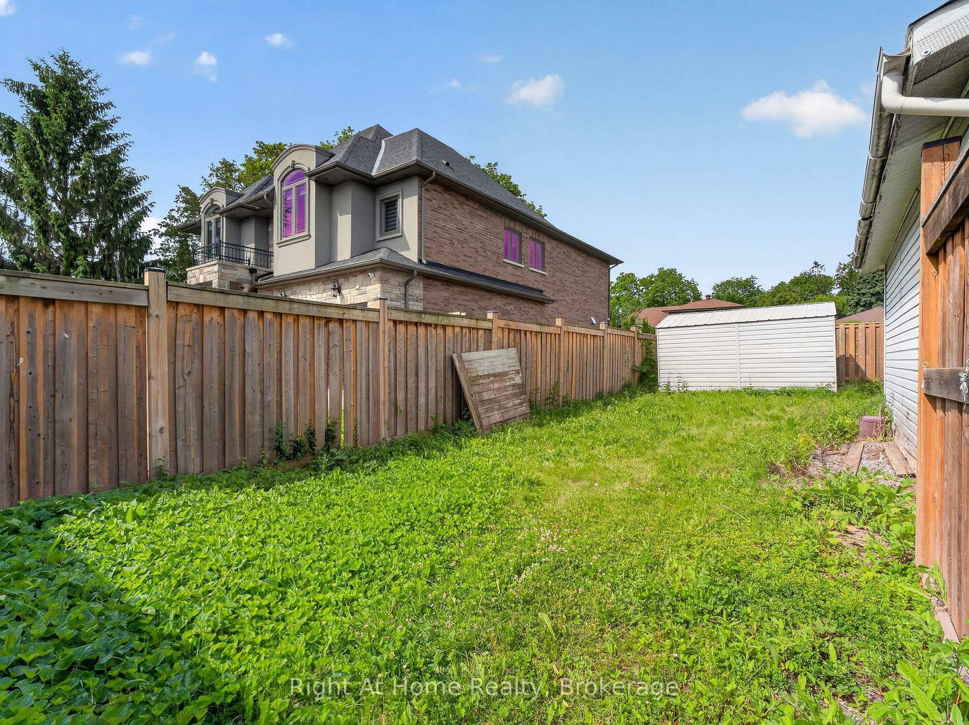 Photo 27 of 833 Vicki Drive, Pickering, West Shore — HOMEH