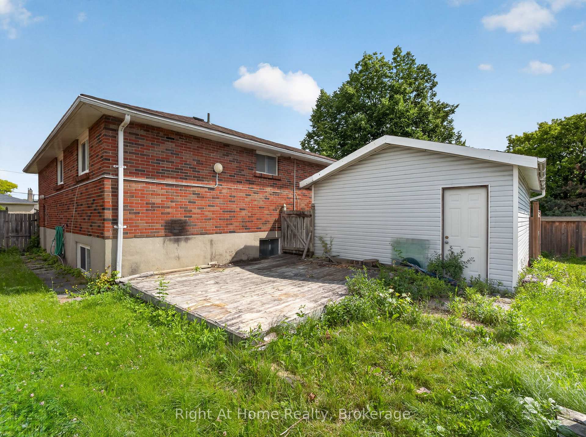 Photo 28 of 833 Vicki Drive, Pickering, West Shore — HOMEH