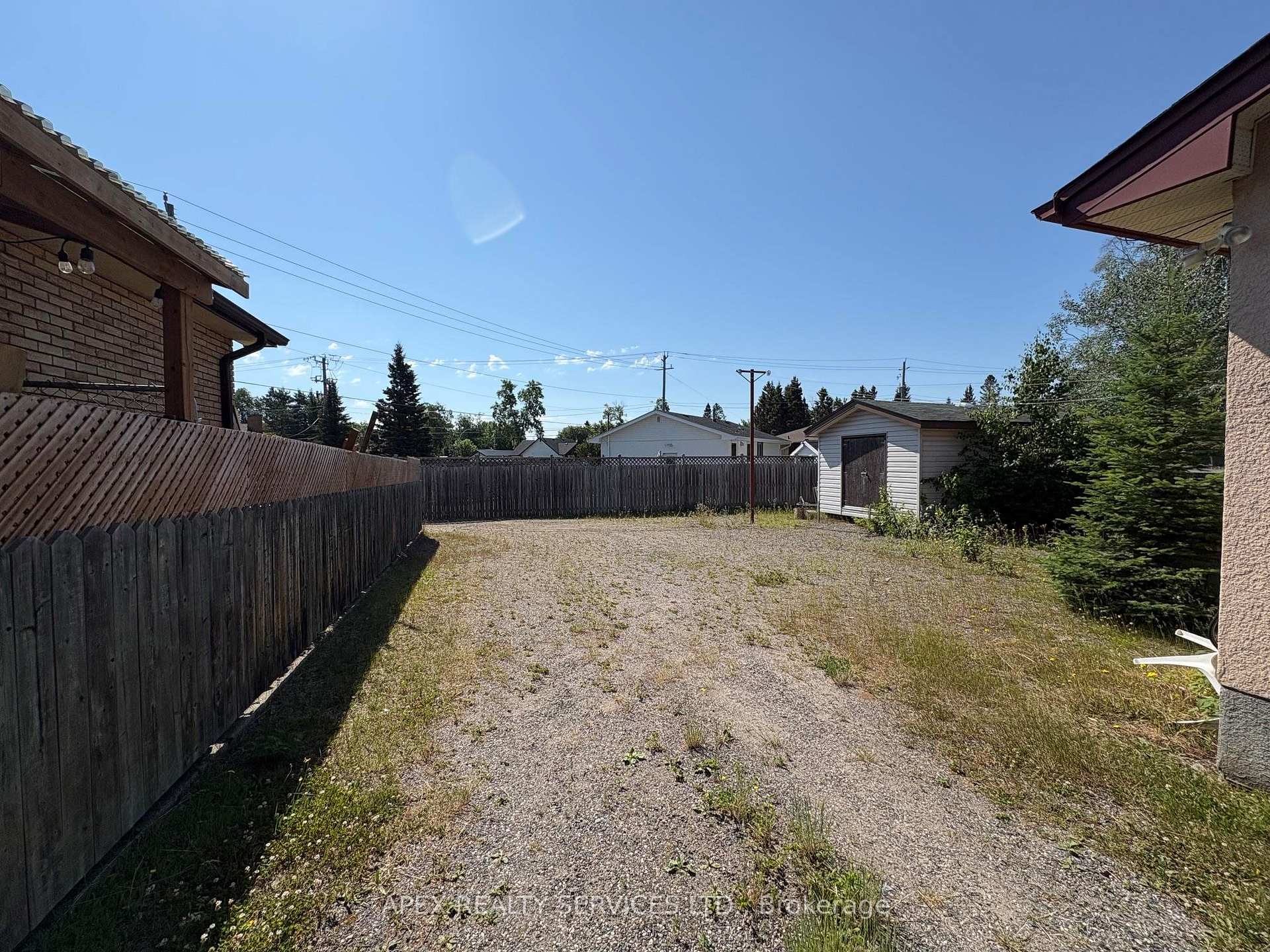 Photo 37 of 463 Richard Street, Thunder Bay, Current River — HOMEH