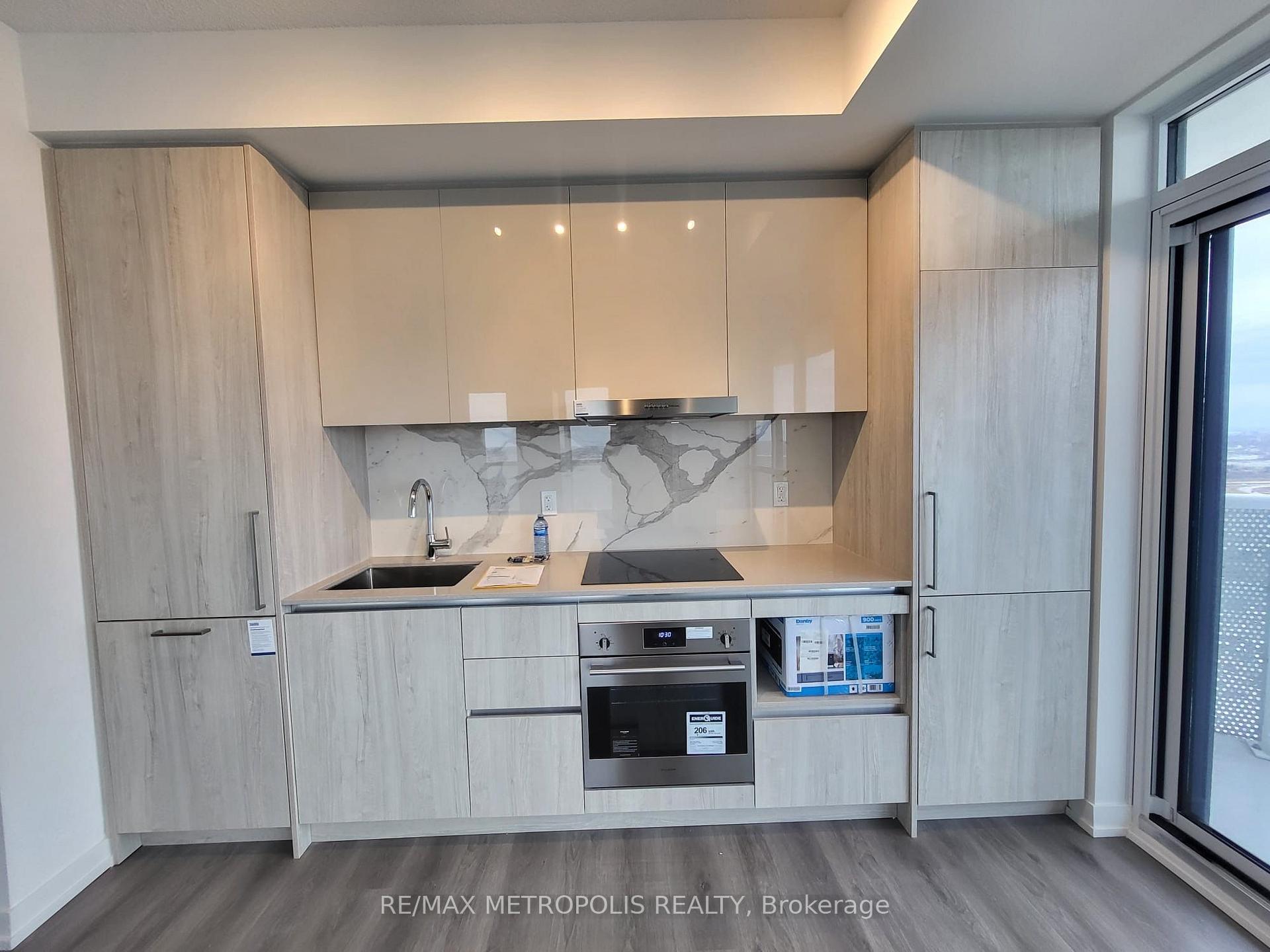 Photo 2 of Unit 3209, 225 Commerce Street, Vaughan, Vaughan Corporate Centre — HOMEH