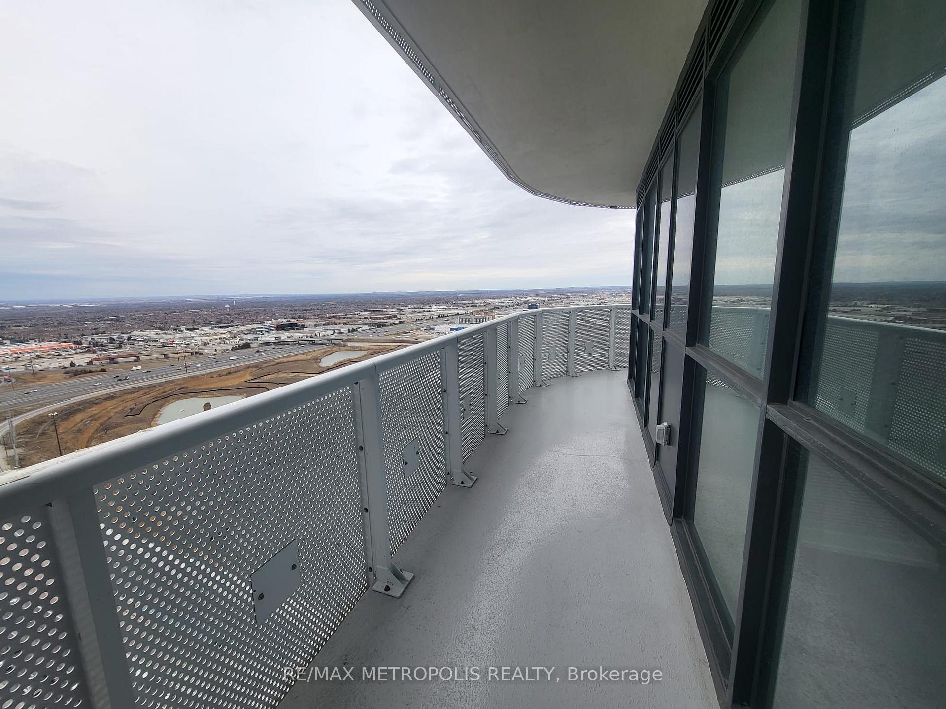 Photo 11 of Unit 3209, 225 Commerce Street, Vaughan, Vaughan Corporate Centre — HOMEH