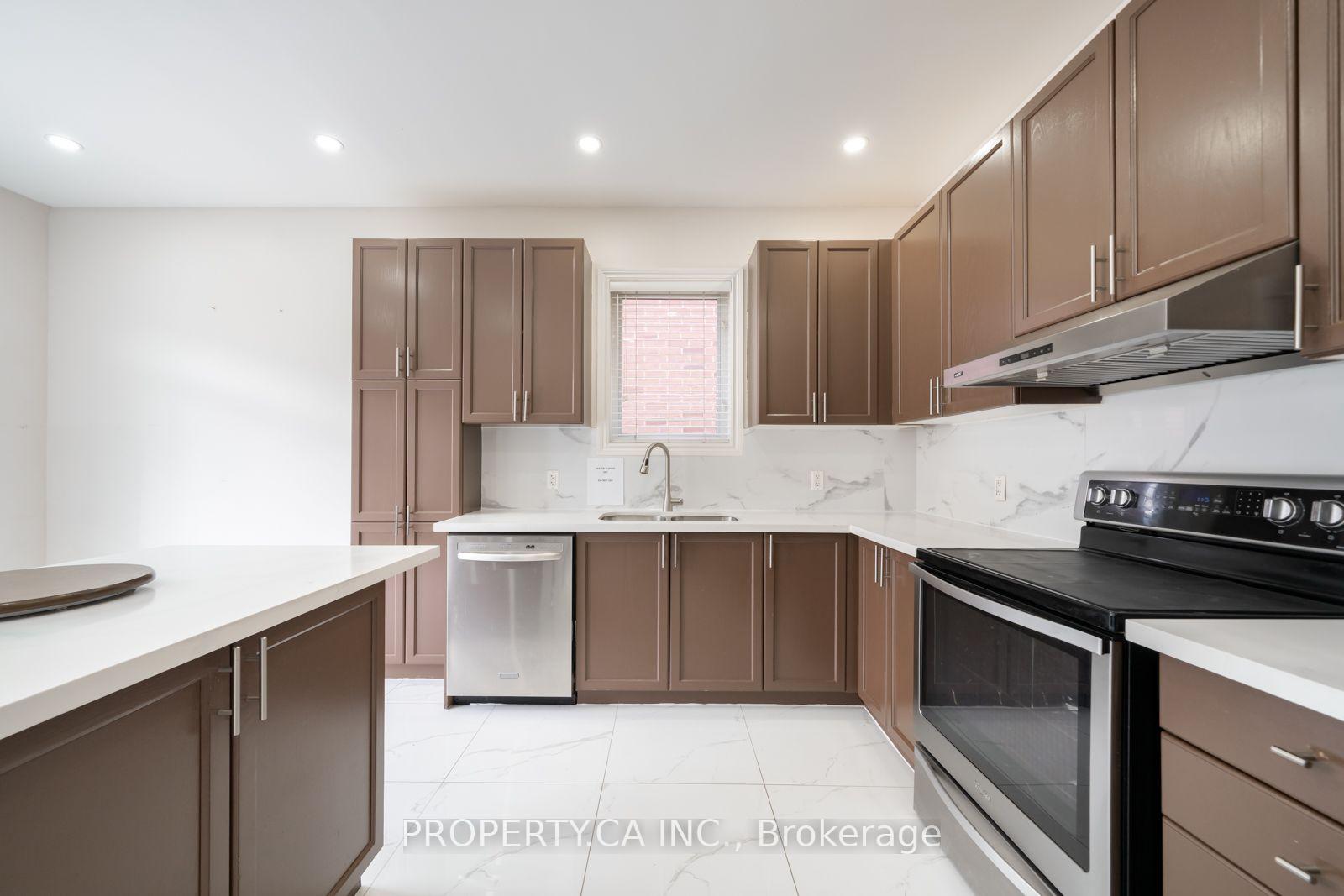 Photo 10 of 75 Iron Block Drive, Brampton, Northwest Sandalwood Parkway — HOMEH