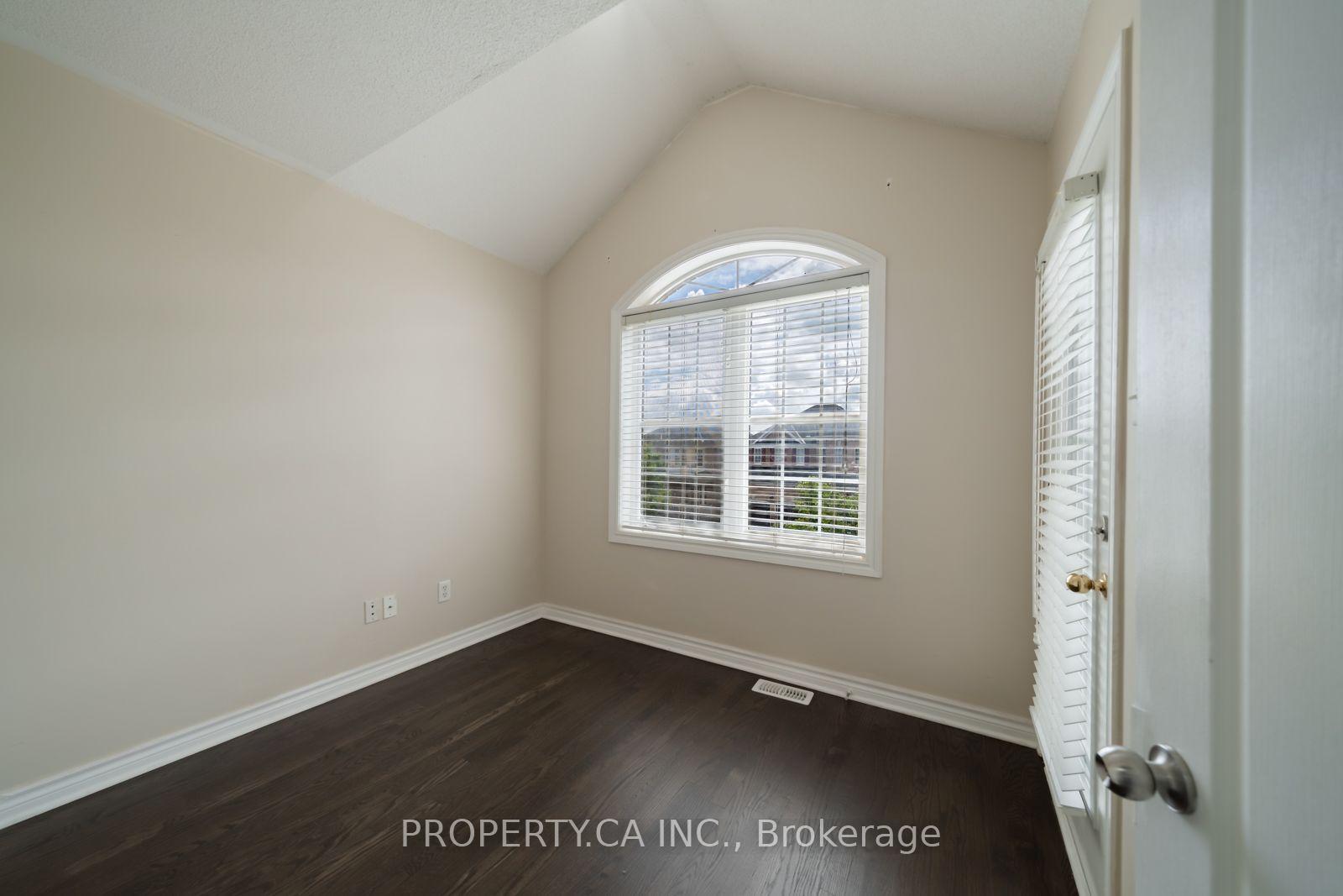 Photo 22 of 75 Iron Block Drive, Brampton, Northwest Sandalwood Parkway — HOMEH