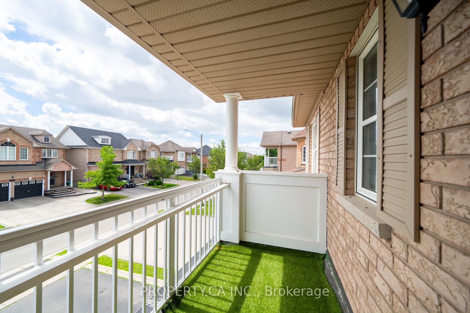 Photo 23 of 75 Iron Block Drive, Brampton, Northwest Sandalwood Parkway — HOMEH