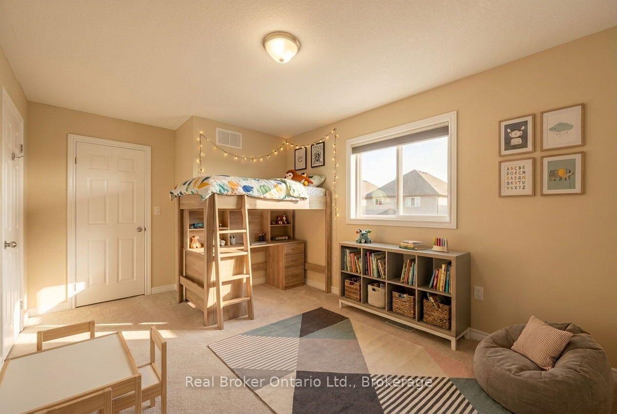 Photo 13 of 51 Sundance Crescent, Hamilton, Hannon — HOMEH