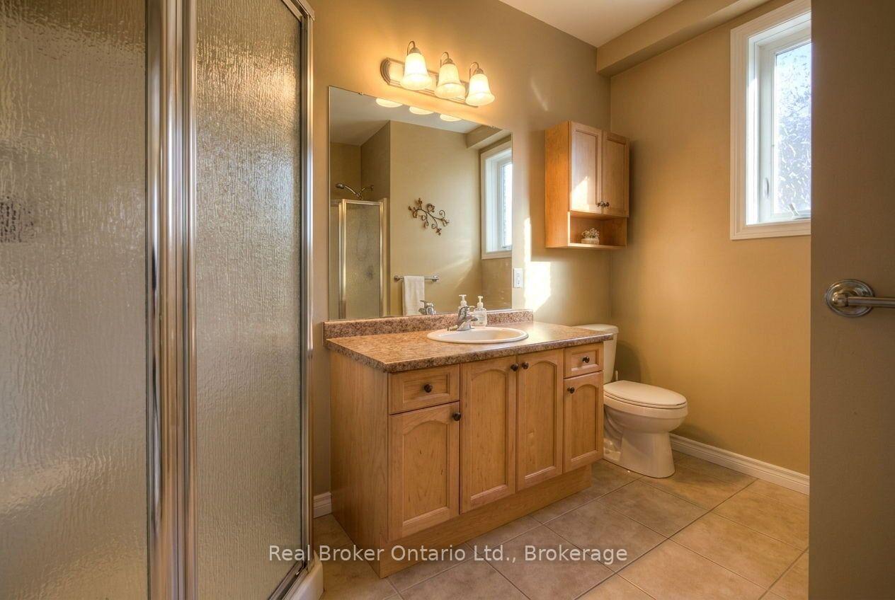Photo 18 of 51 Sundance Crescent, Hamilton, Hannon — HOMEH