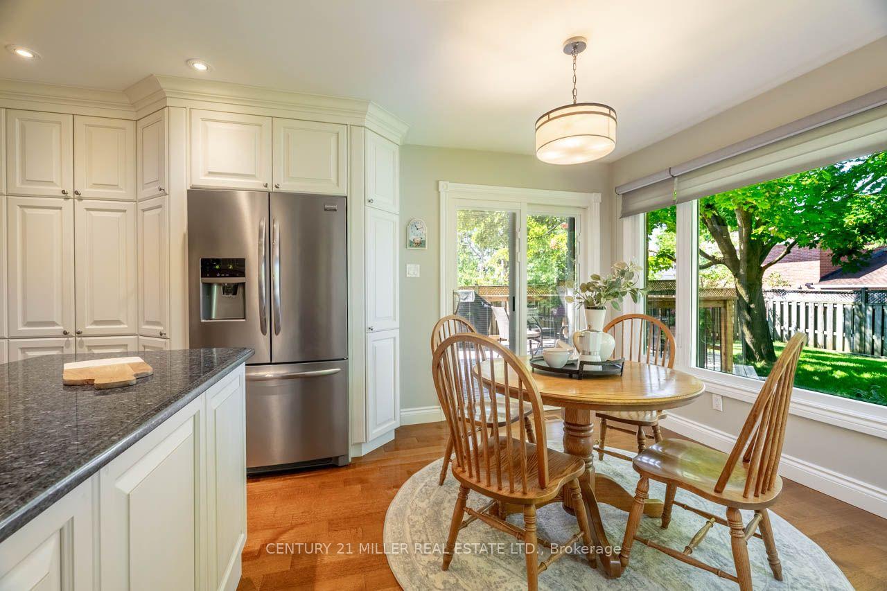 Photo 11 of 176 Willow Lane, Newmarket, Bristol-London — HOMEH