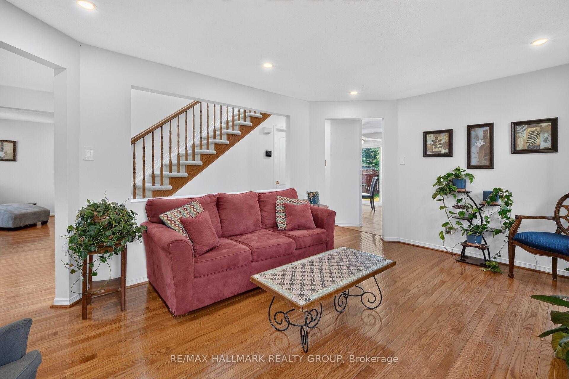 Photo 17 of 6117 Silverbirch Street, Ottawa, Chapel Hill South - Orleans Village — HOMEH
