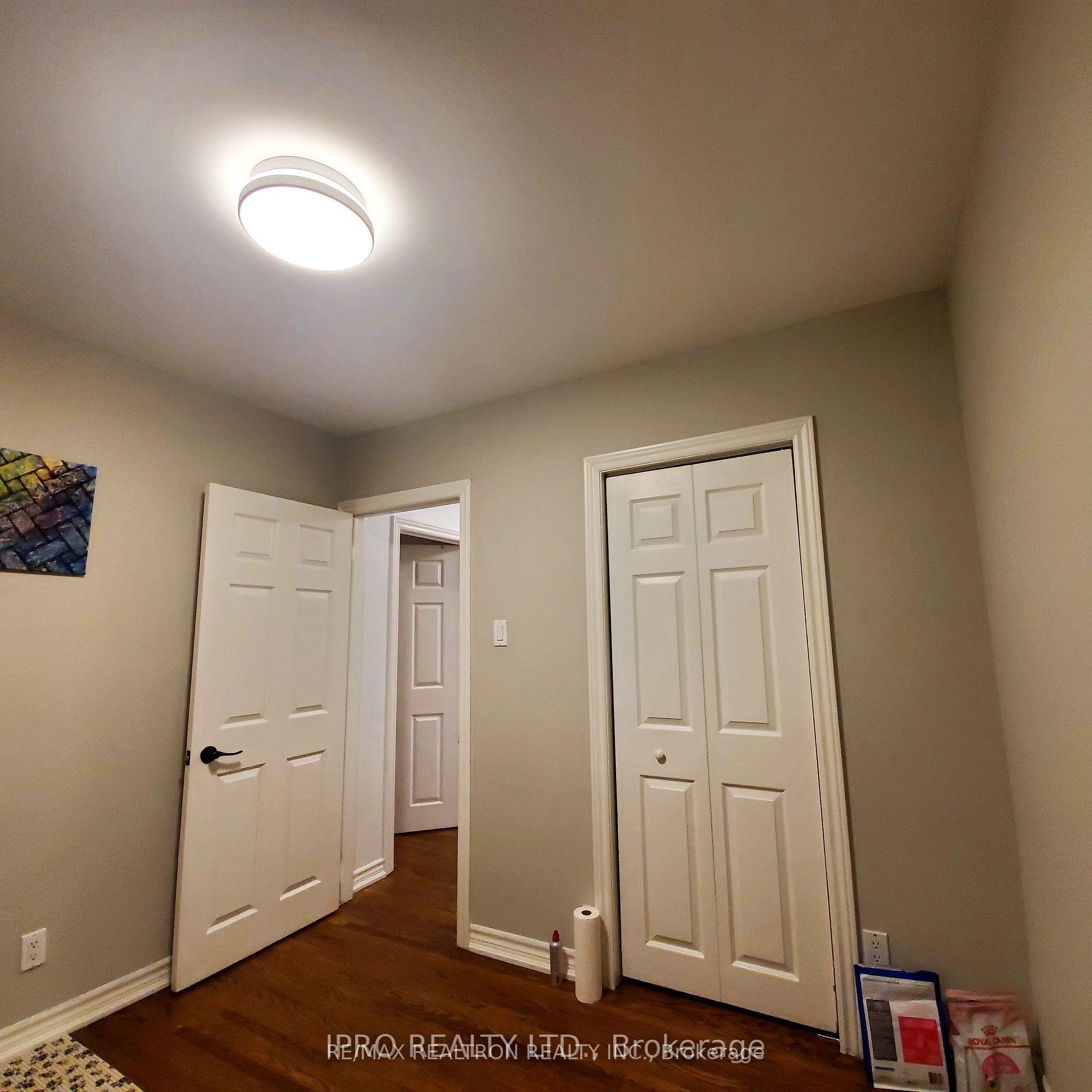 Photo 21 of 16 Cresthaven Drive, North York, Hillcrest Village — HOMEH