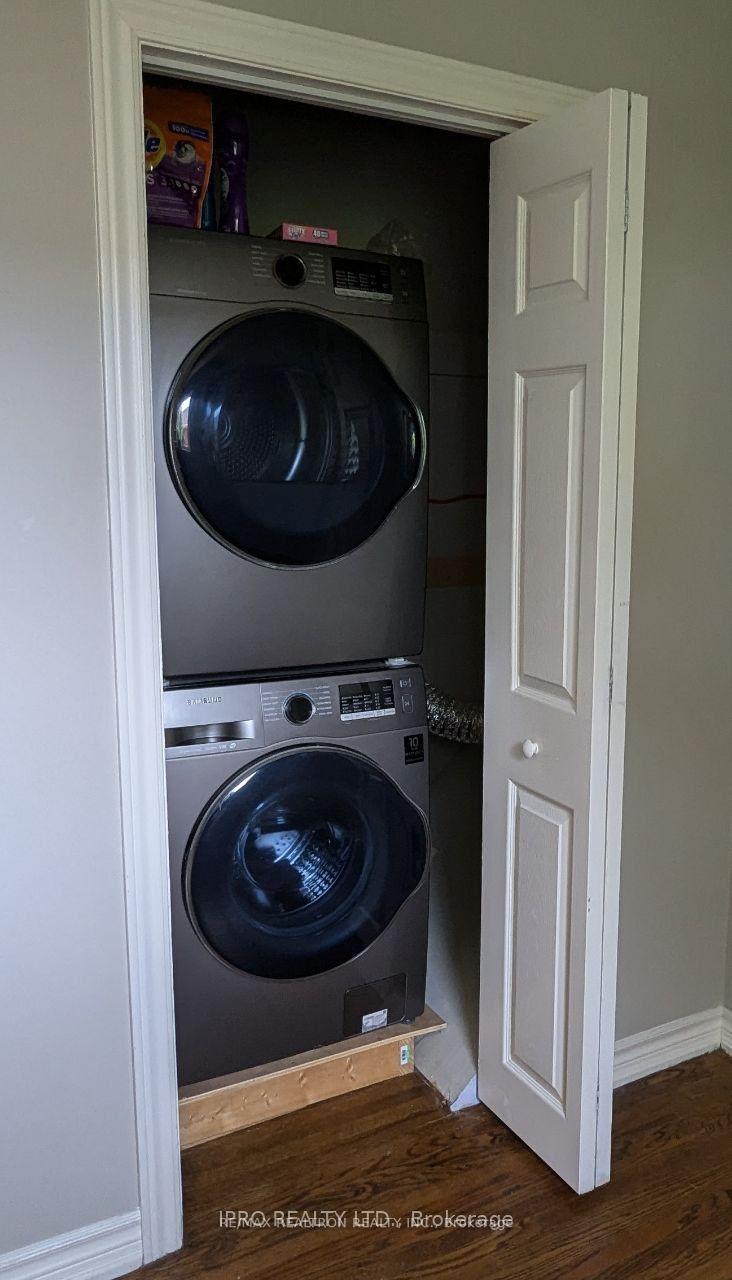 Photo 23 of 16 Cresthaven Drive, North York, Hillcrest Village — HOMEH
