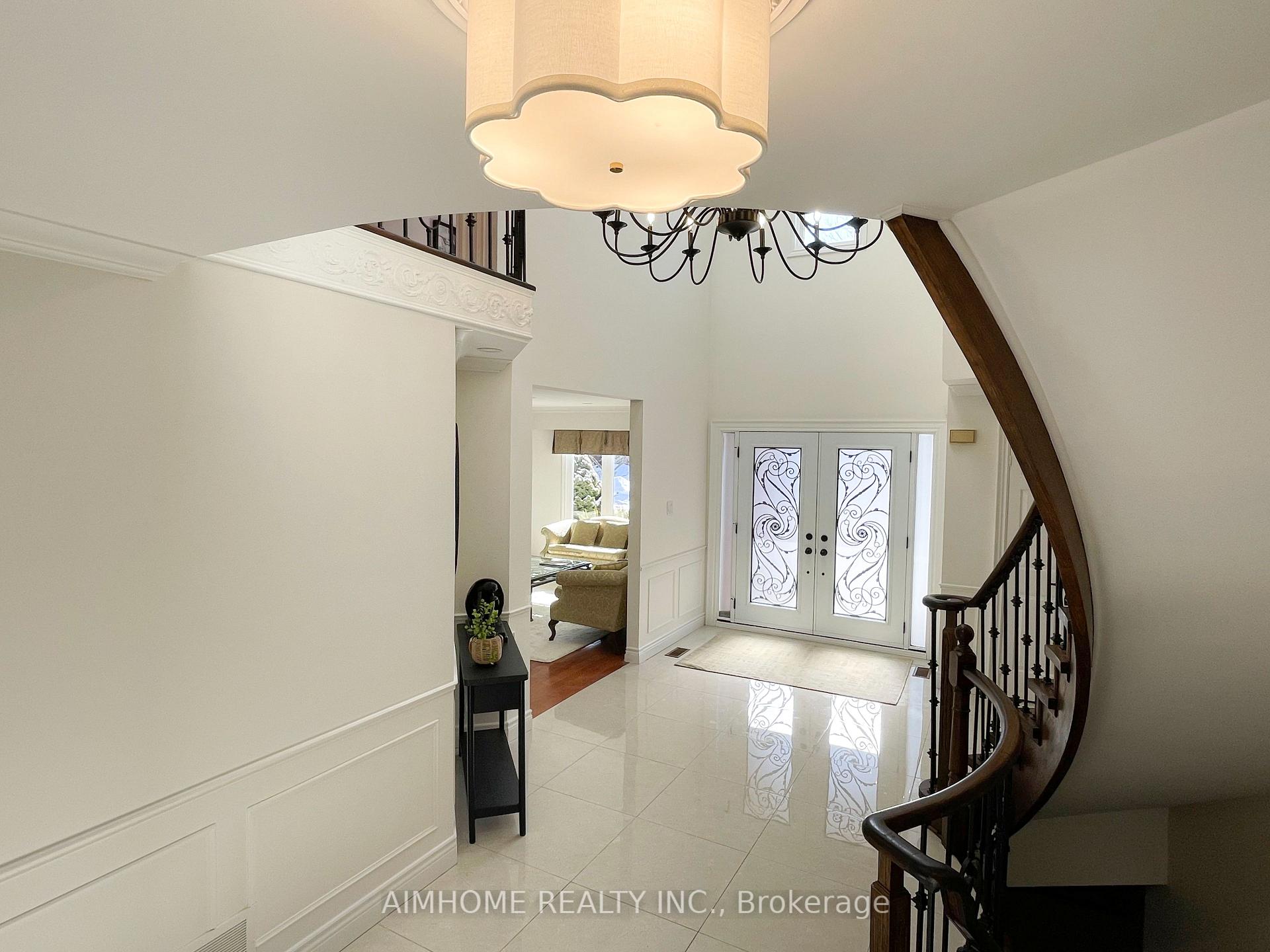 Photo 5 of 8 Cygnus Drive, Richmond Hill, Observatory — HOMEH