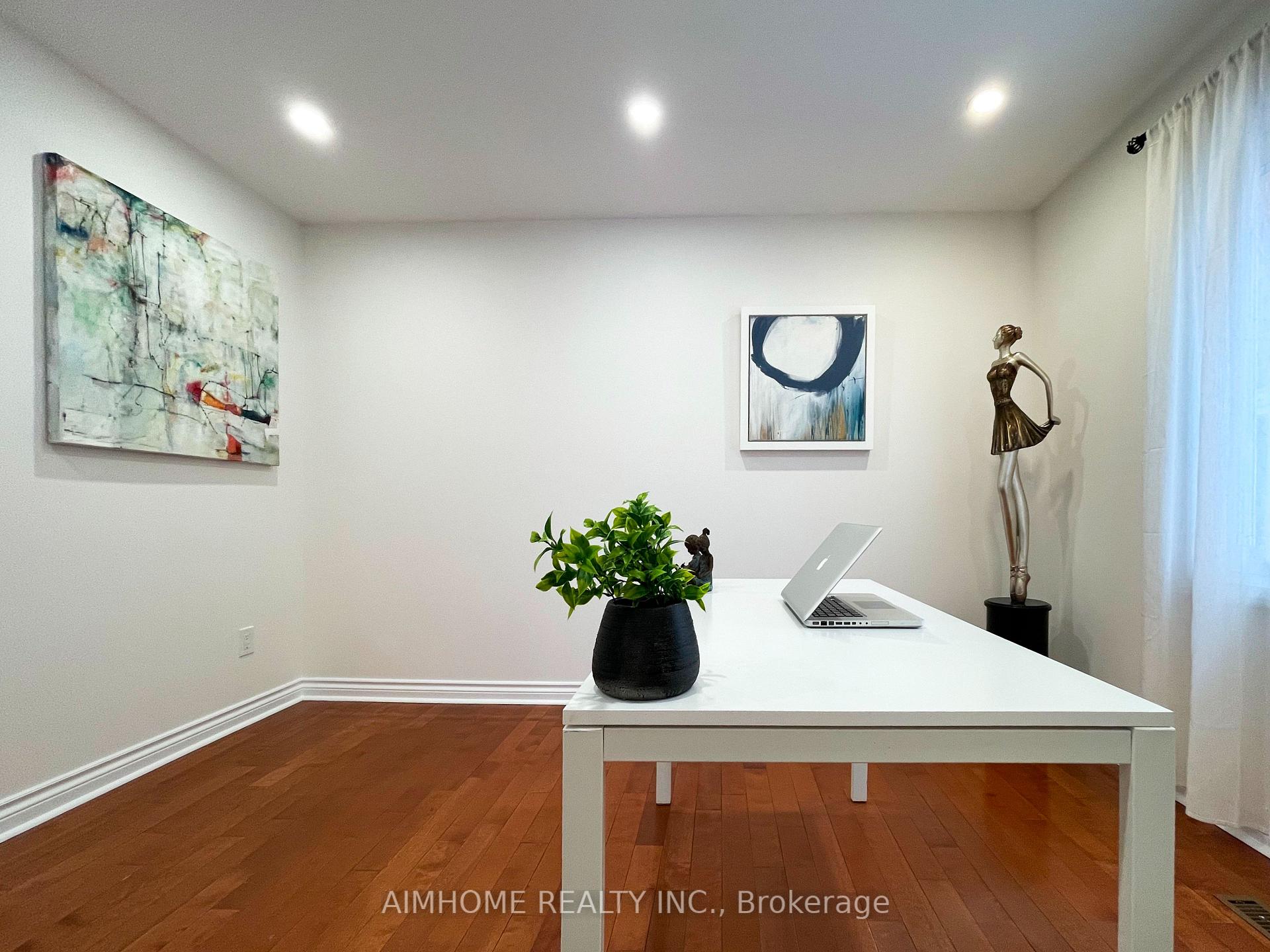 Photo 22 of 8 Cygnus Drive, Richmond Hill, Observatory — HOMEH