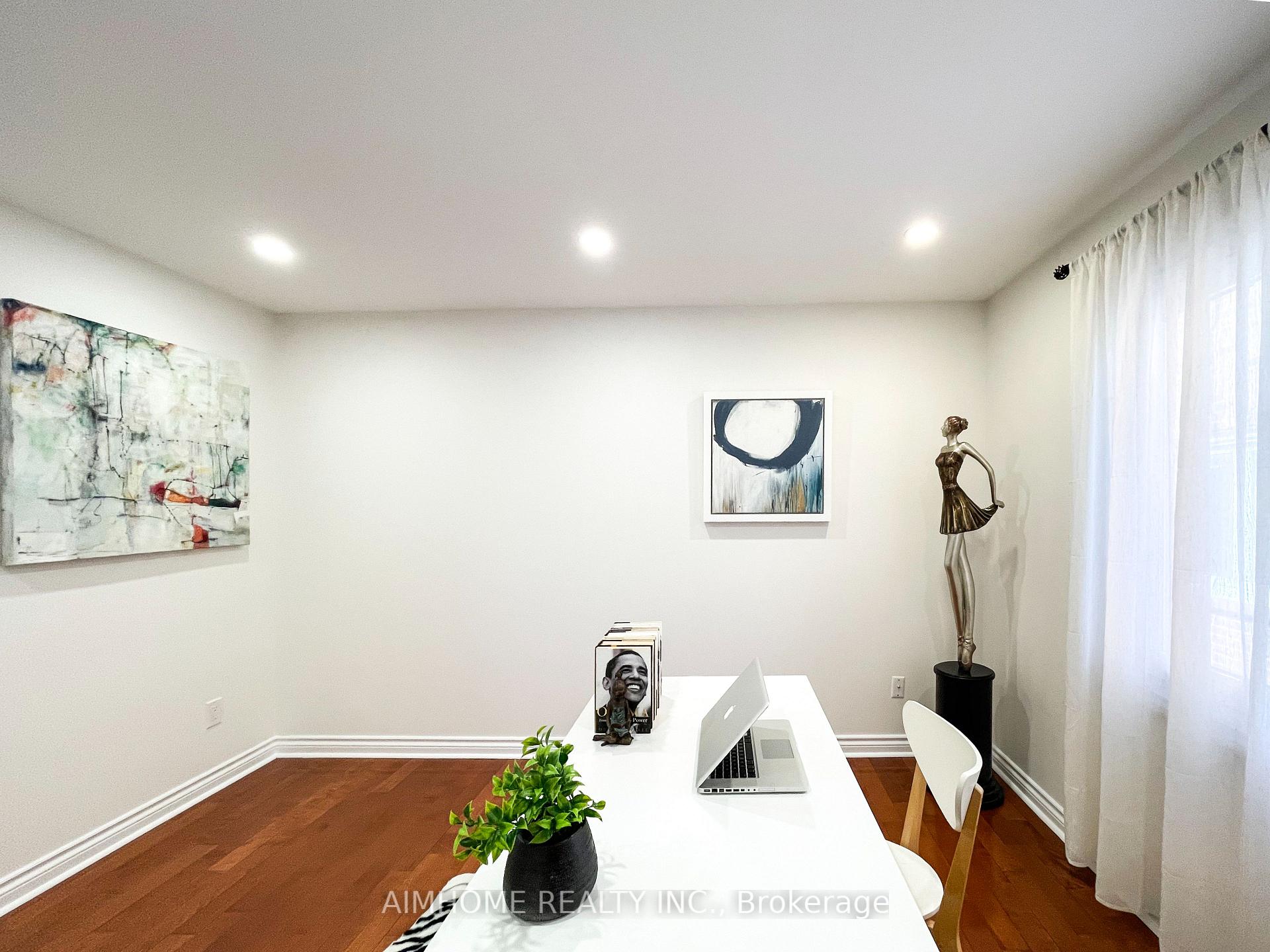 Photo 24 of 8 Cygnus Drive, Richmond Hill, Observatory — HOMEH