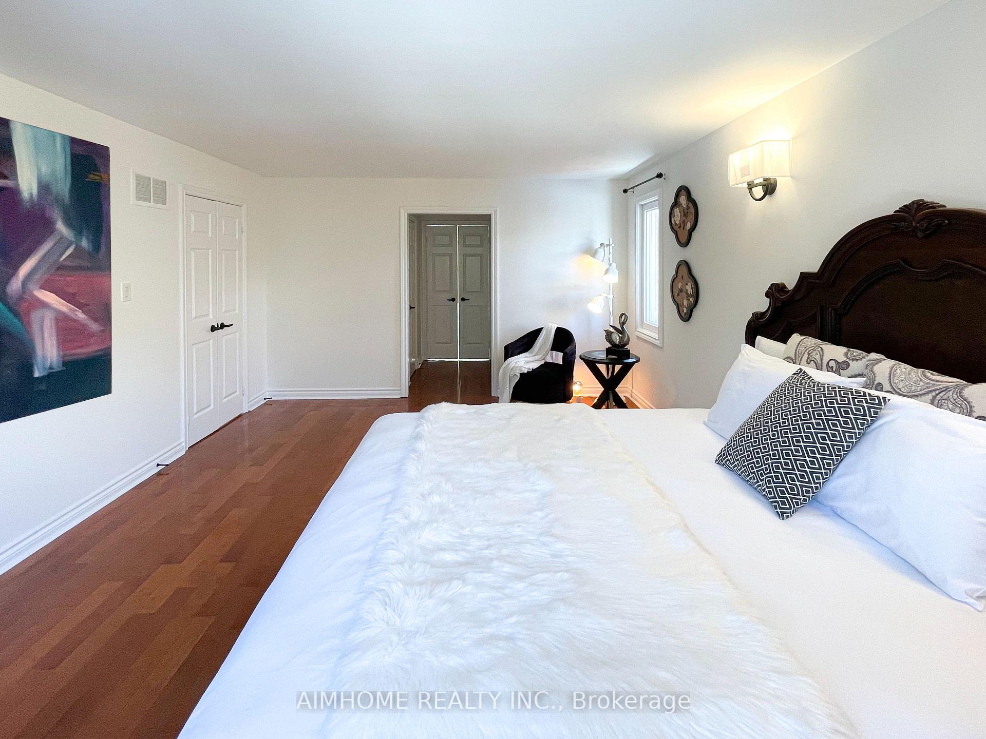 Photo 30 of 8 Cygnus Drive, Richmond Hill, Observatory — HOMEH