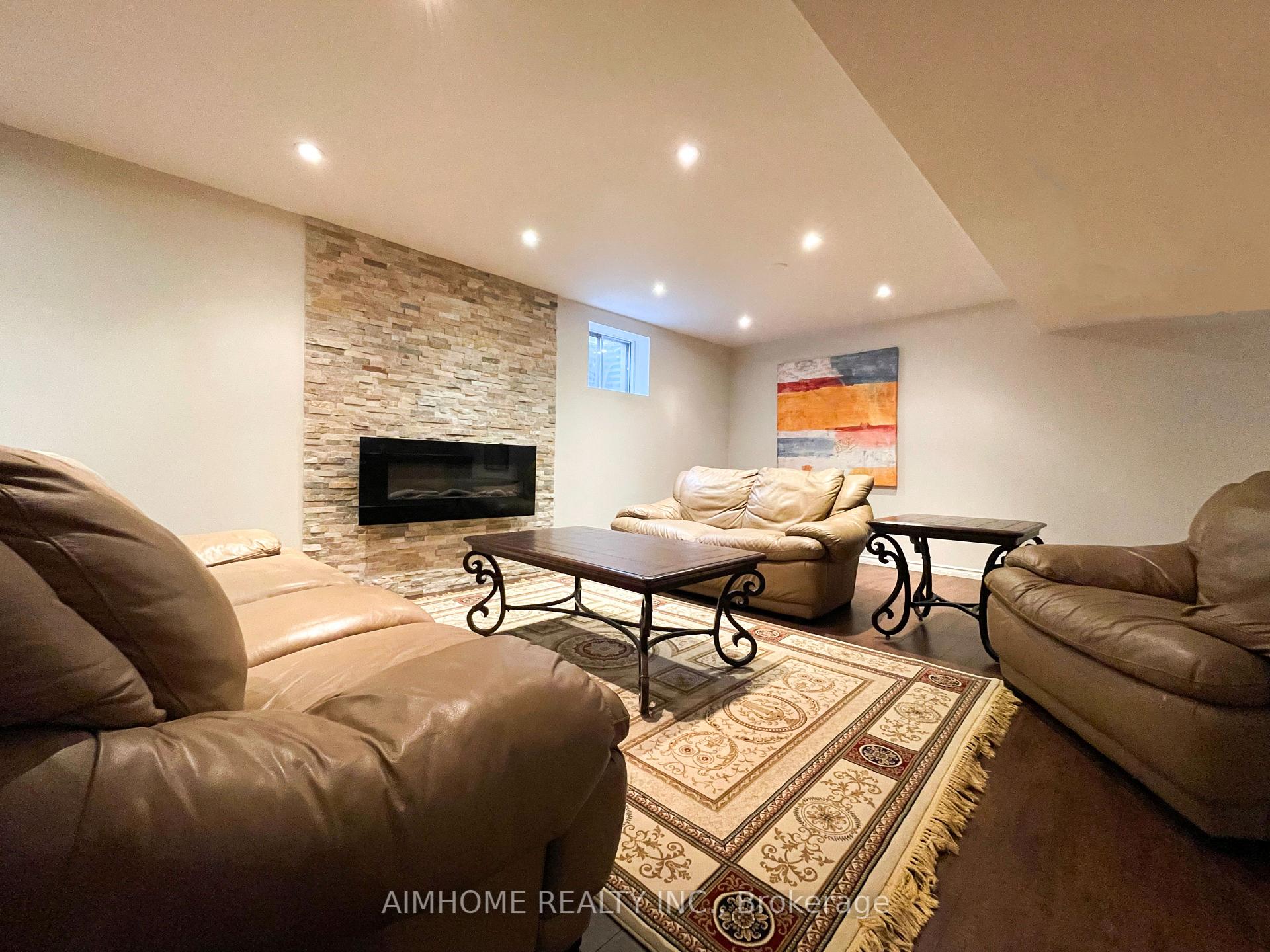Photo 44 of 8 Cygnus Drive, Richmond Hill, Observatory — HOMEH