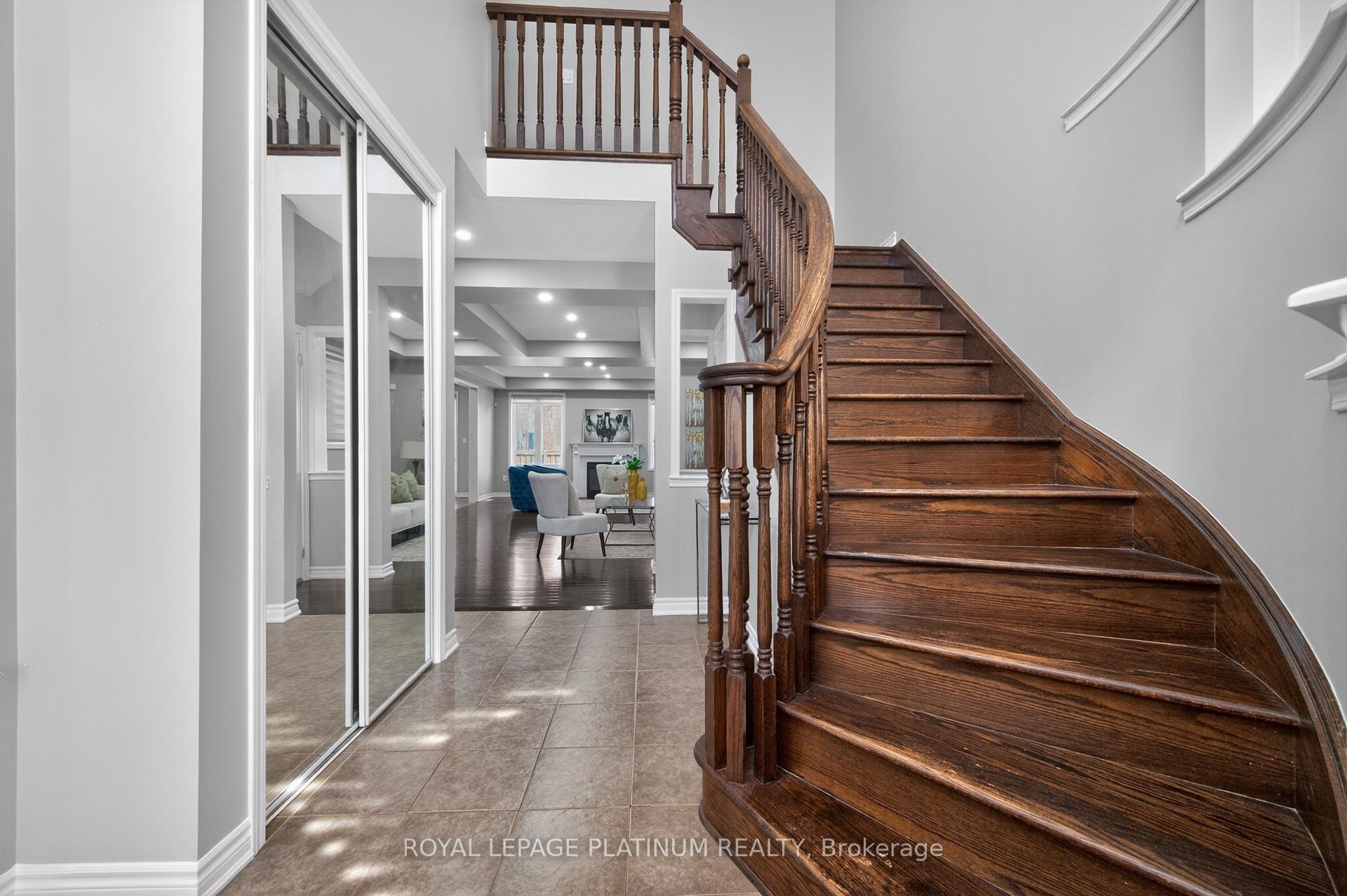 Photo 5 of 15 Aylesbury Drive, Brampton, Northwest Brampton — HOMEH