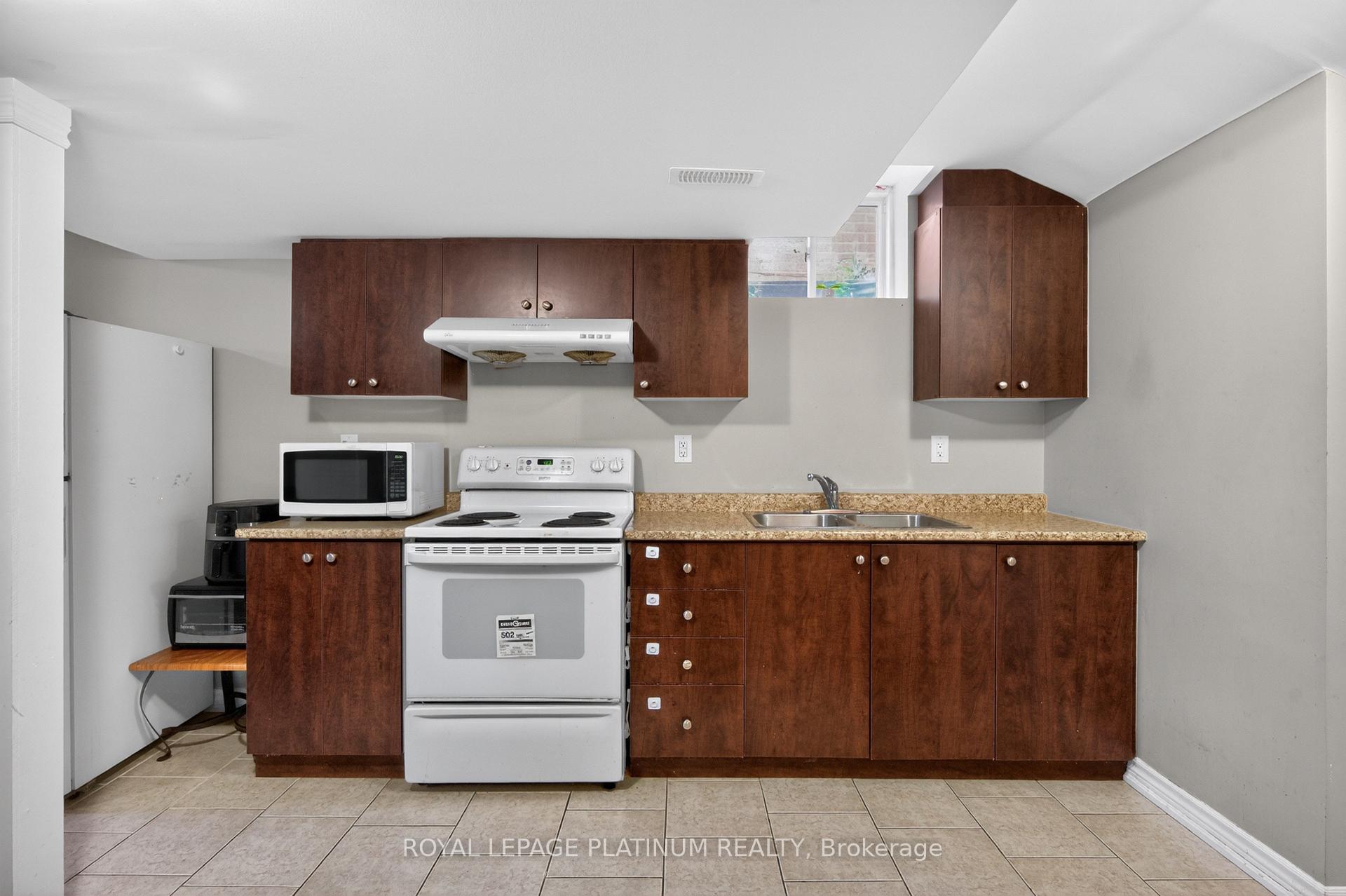 Photo 38 of 15 Aylesbury Drive, Brampton, Northwest Brampton — HOMEH