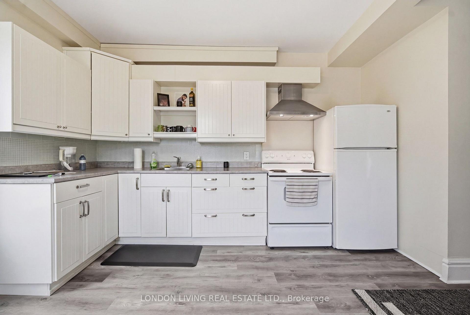 Photo 13 of 5 Edward Street, London, South F — HOMEH