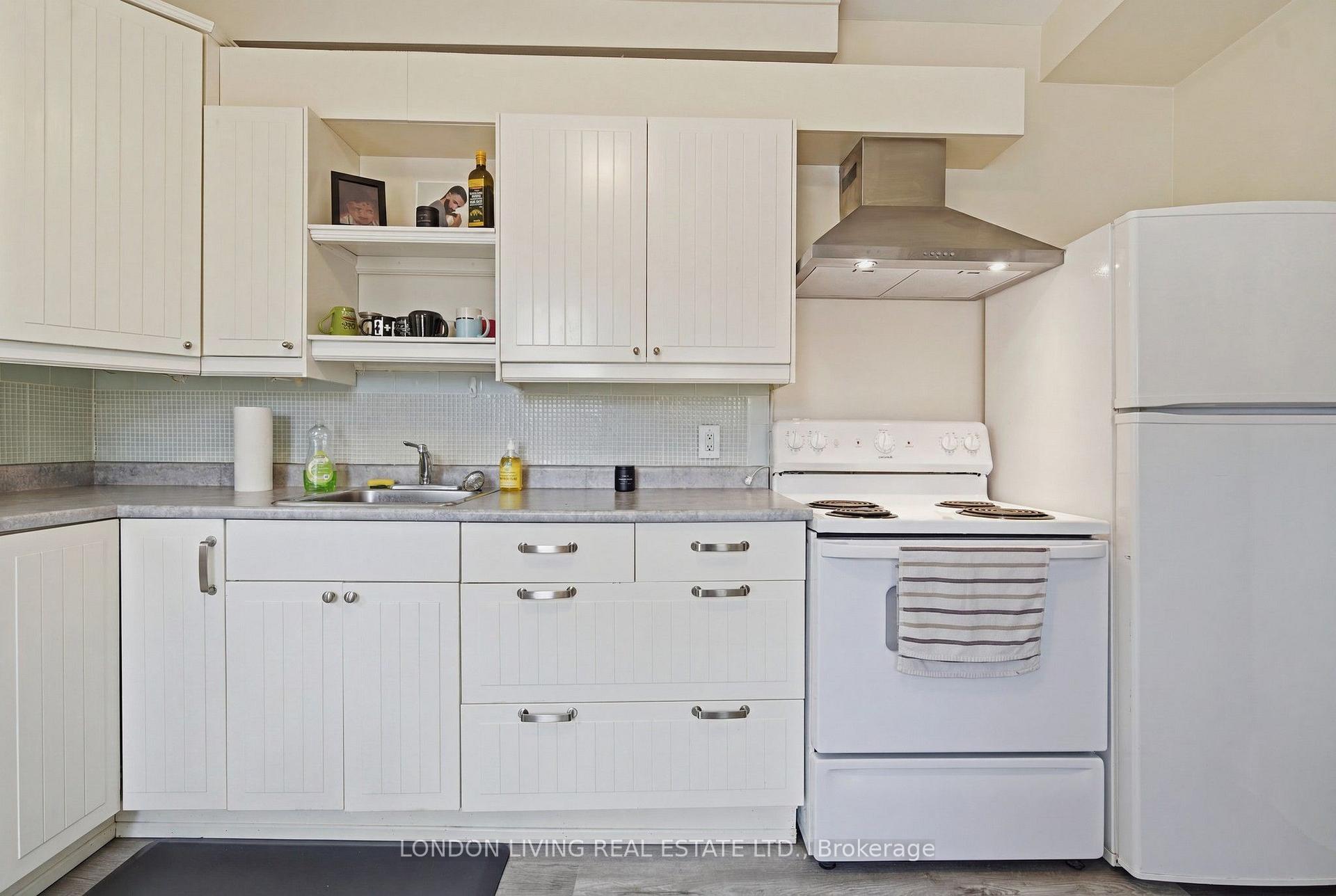Photo 14 of 5 Edward Street, London, South F — HOMEH