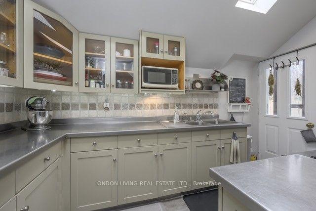 Photo 38 of 5 Edward Street, London, South F — HOMEH
