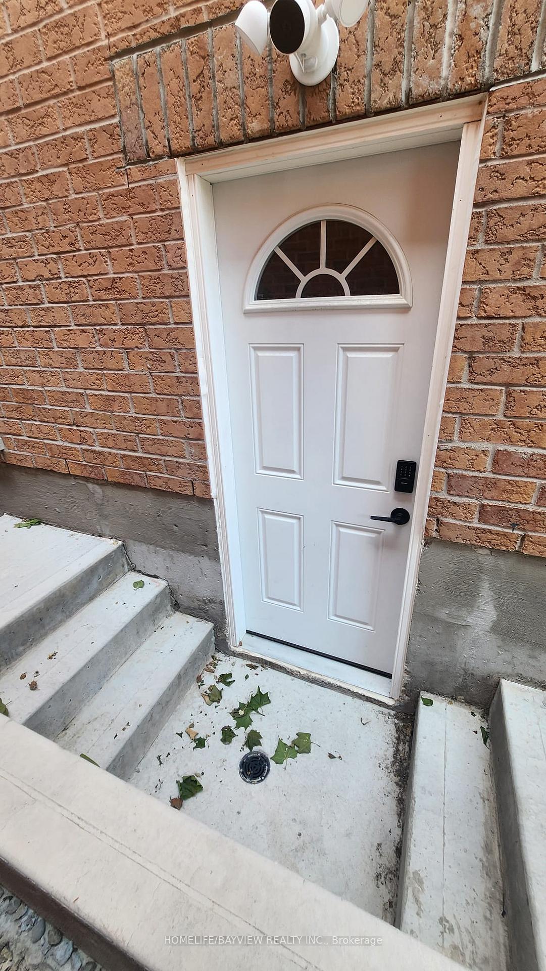 Photo 5 of 51 Waldron Crescent, Richmond Hill, Oak Ridges — HOMEH