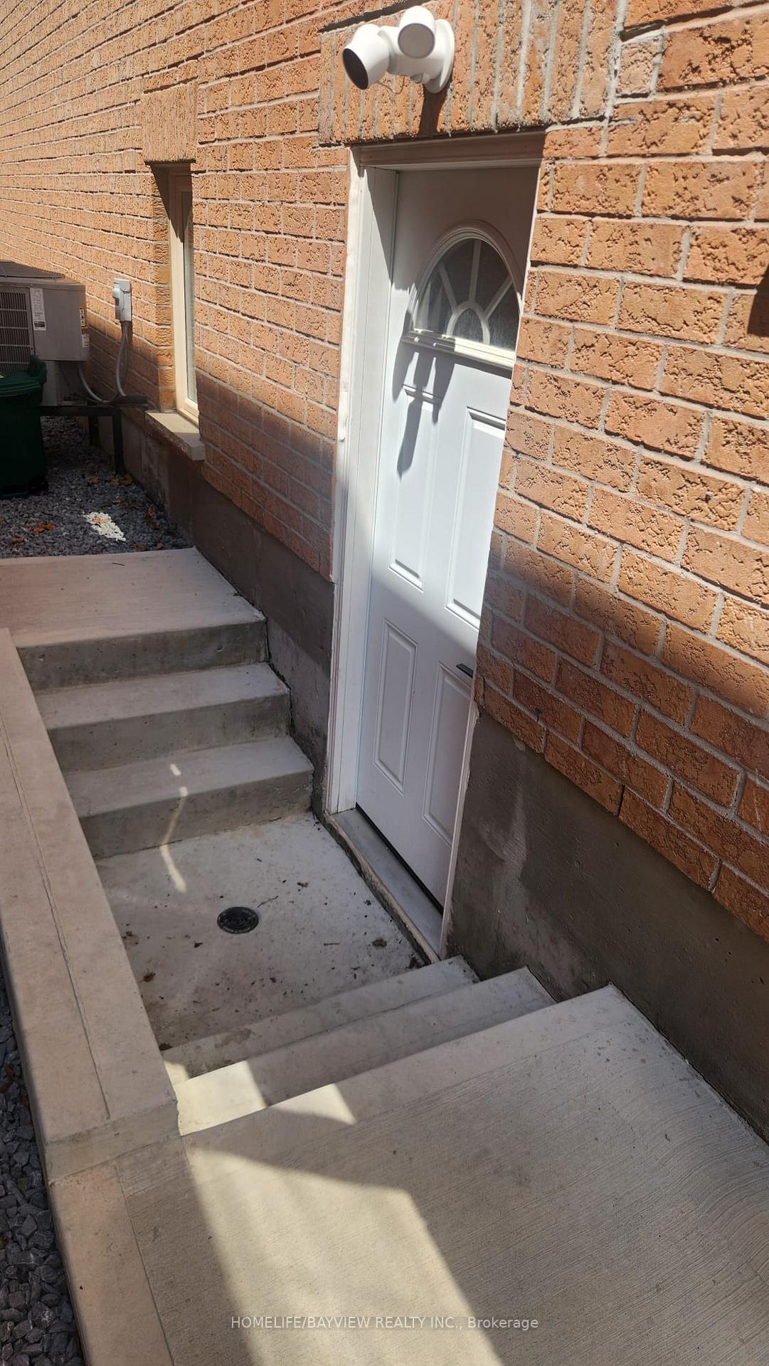 Photo 6 of 51 Waldron Crescent, Richmond Hill, Oak Ridges — HOMEH