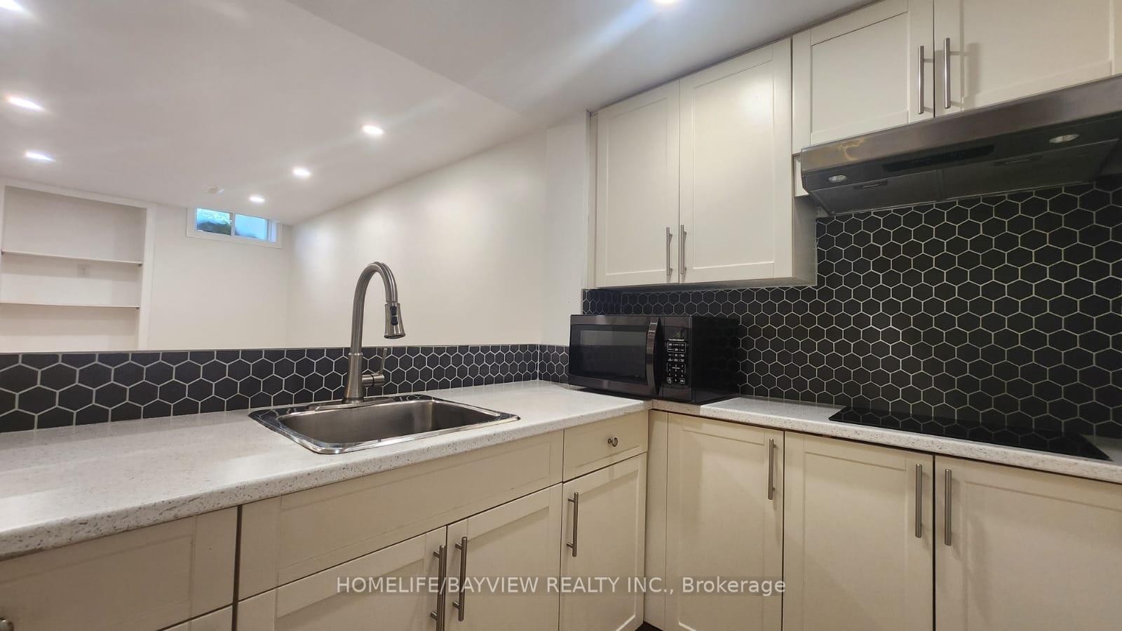 Photo 10 of 51 Waldron Crescent, Richmond Hill, Oak Ridges — HOMEH