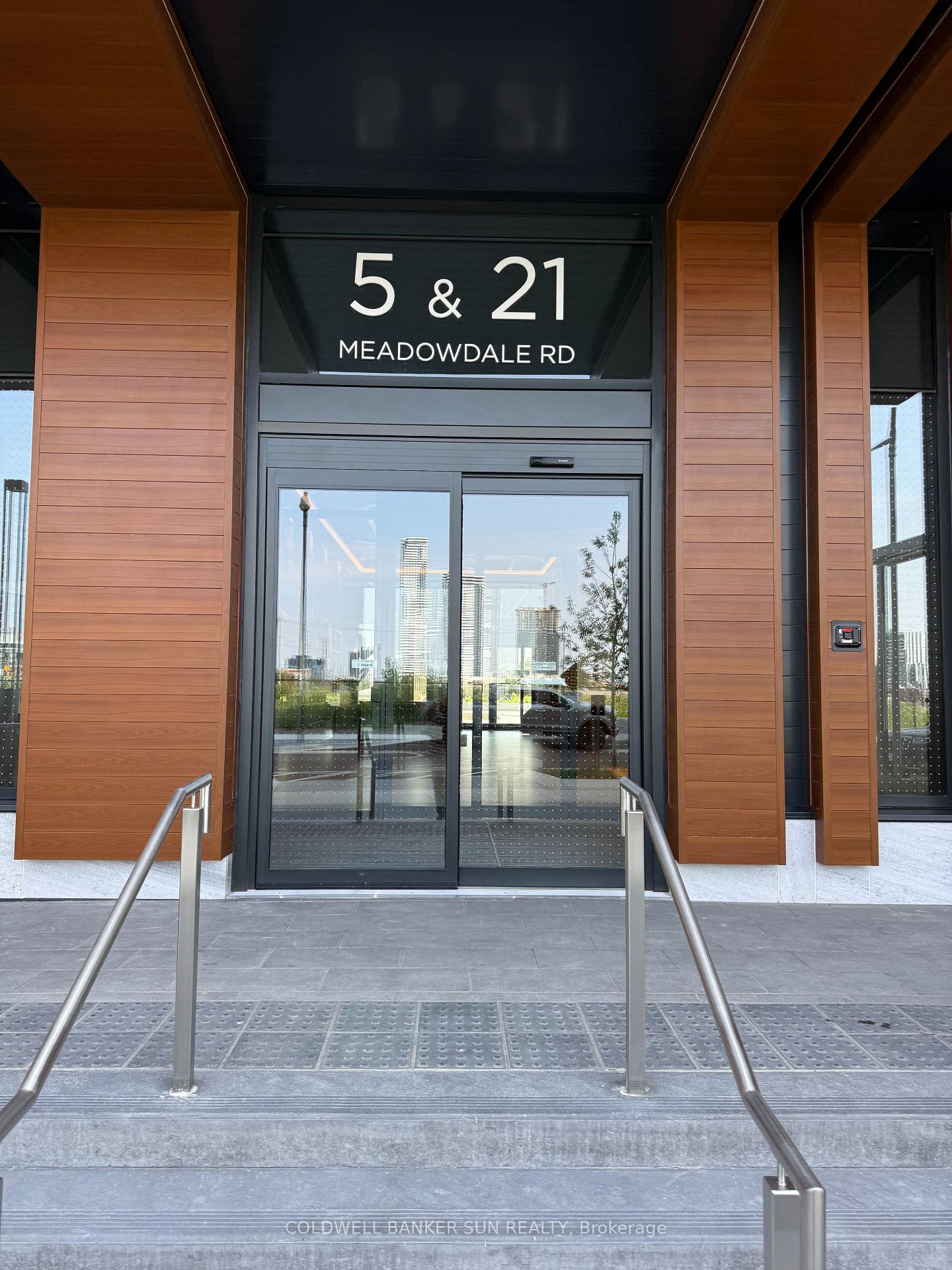 Photo 6 of Unit 426, 21 Meadowvale Road, Vaughan, Concord — HOMEH