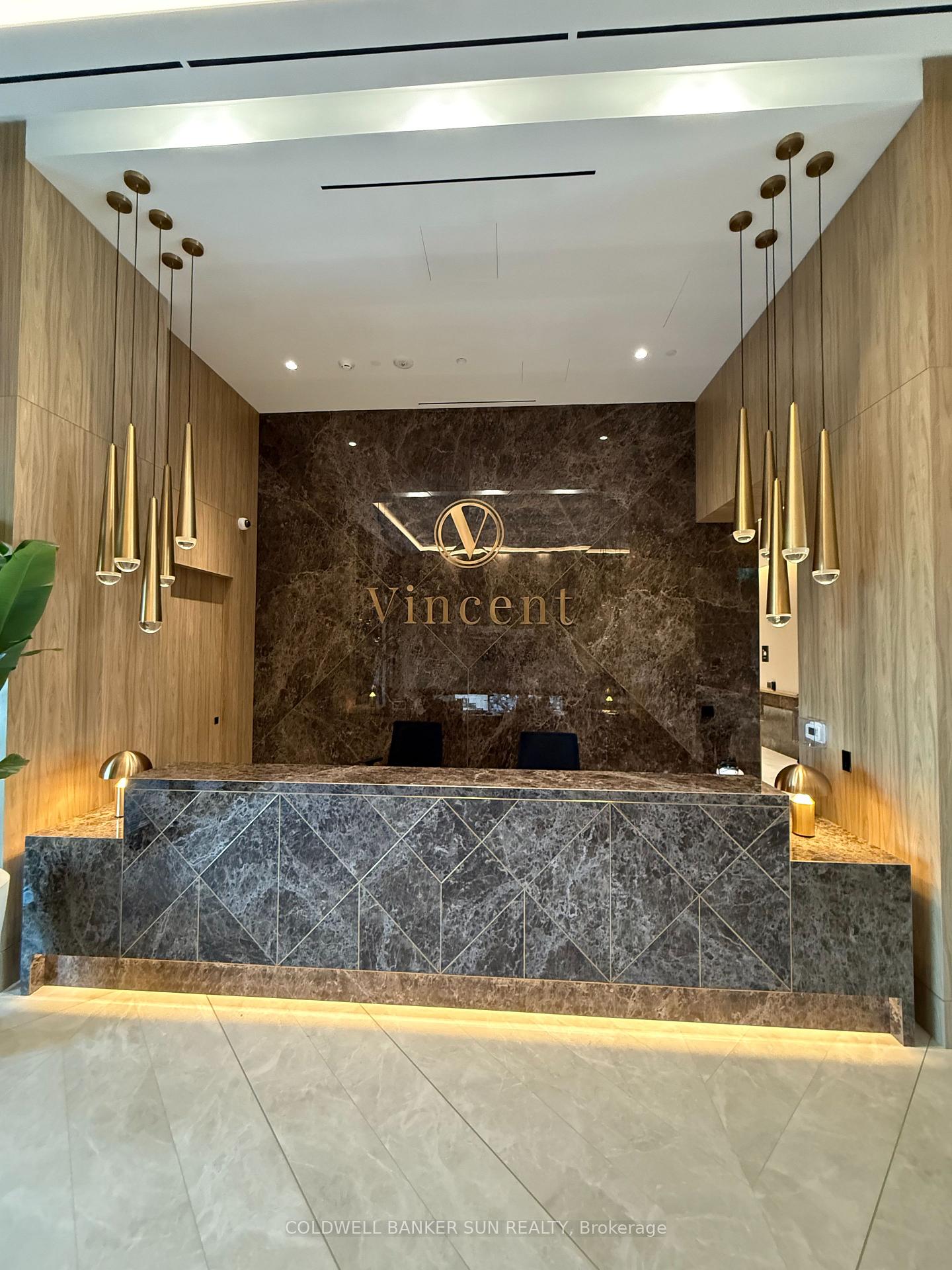 Photo 10 of Unit 426, 21 Meadowvale Road, Vaughan, Concord — HOMEH