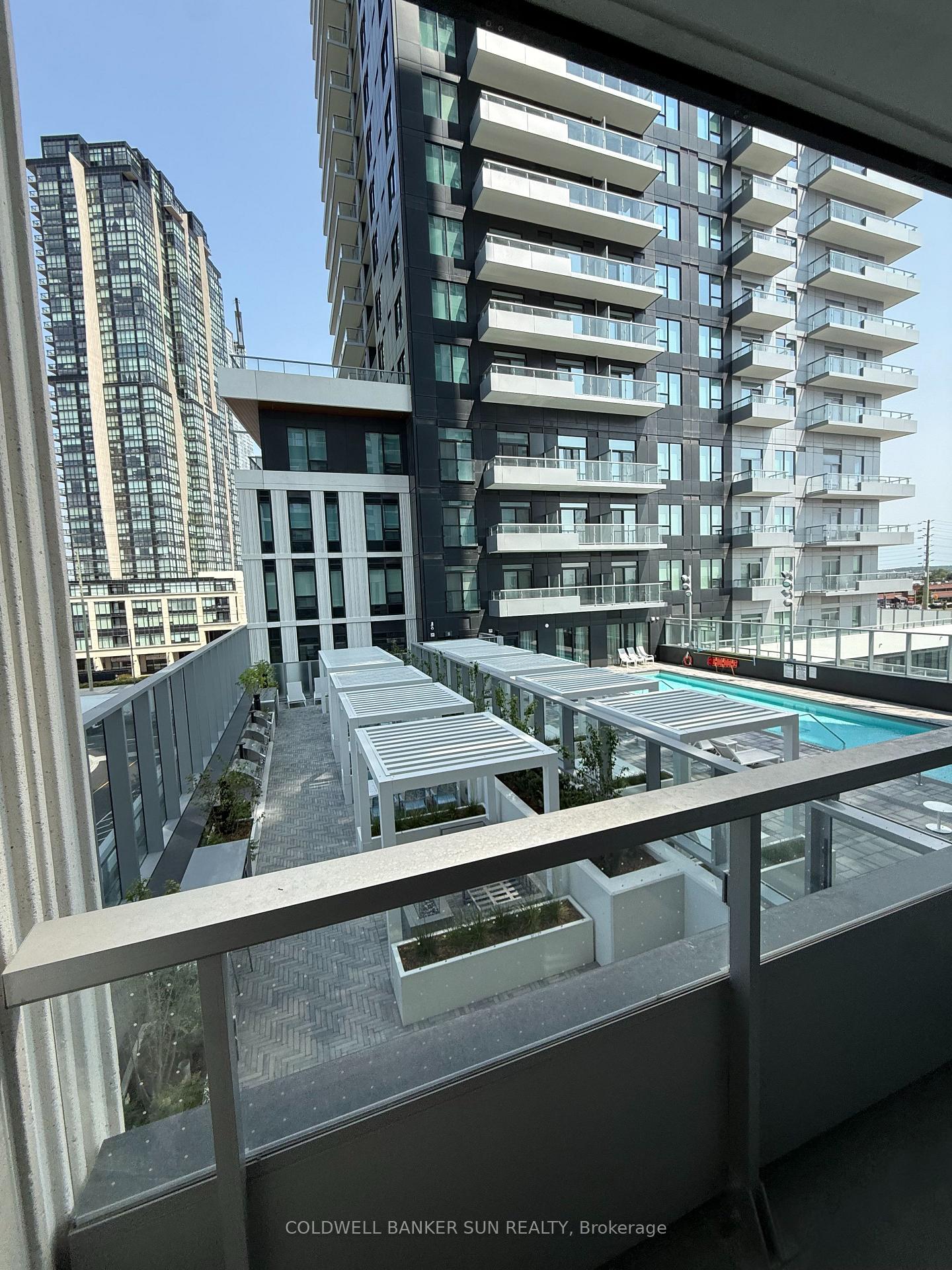 Photo 17 of Unit 426, 21 Meadowvale Road, Vaughan, Concord — HOMEH