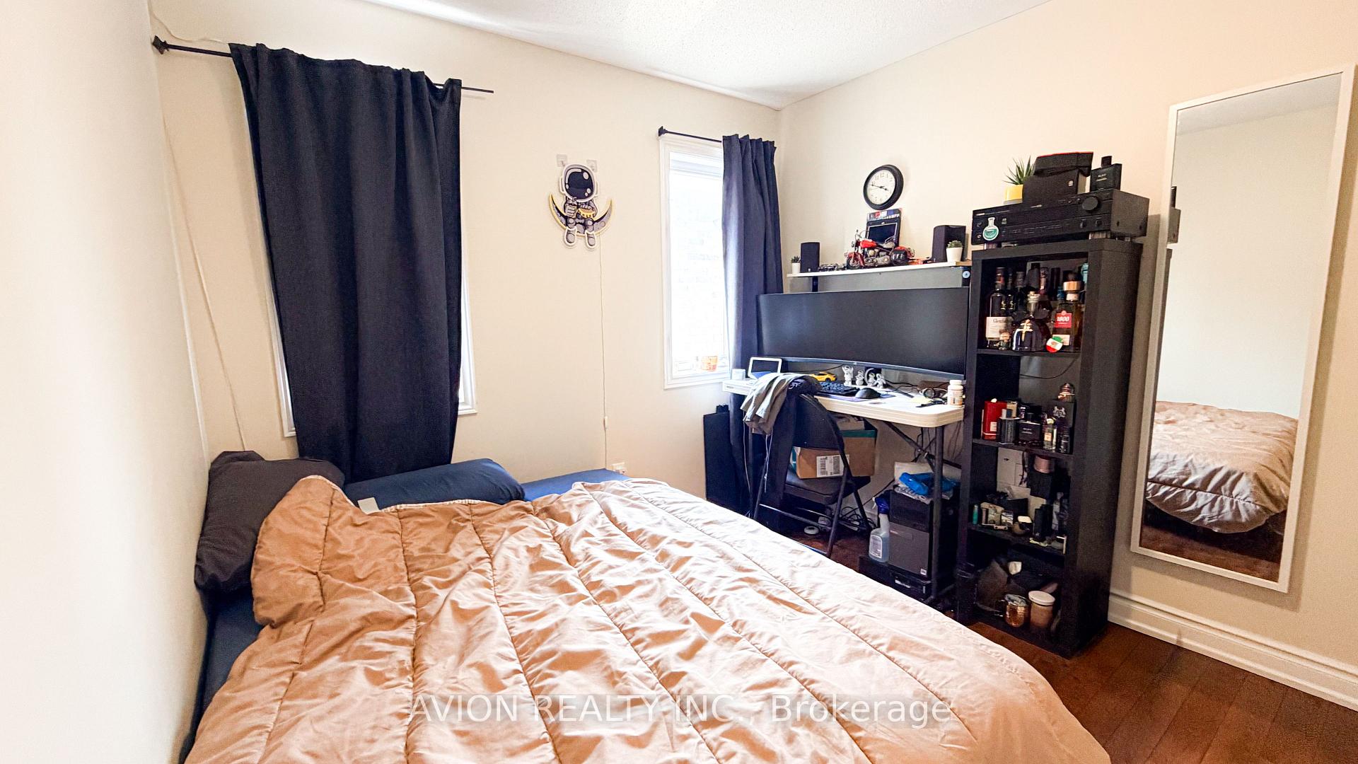 Photo 19 of 4 Sequin Drive, Richmond Hill, Jefferson — HOMEH