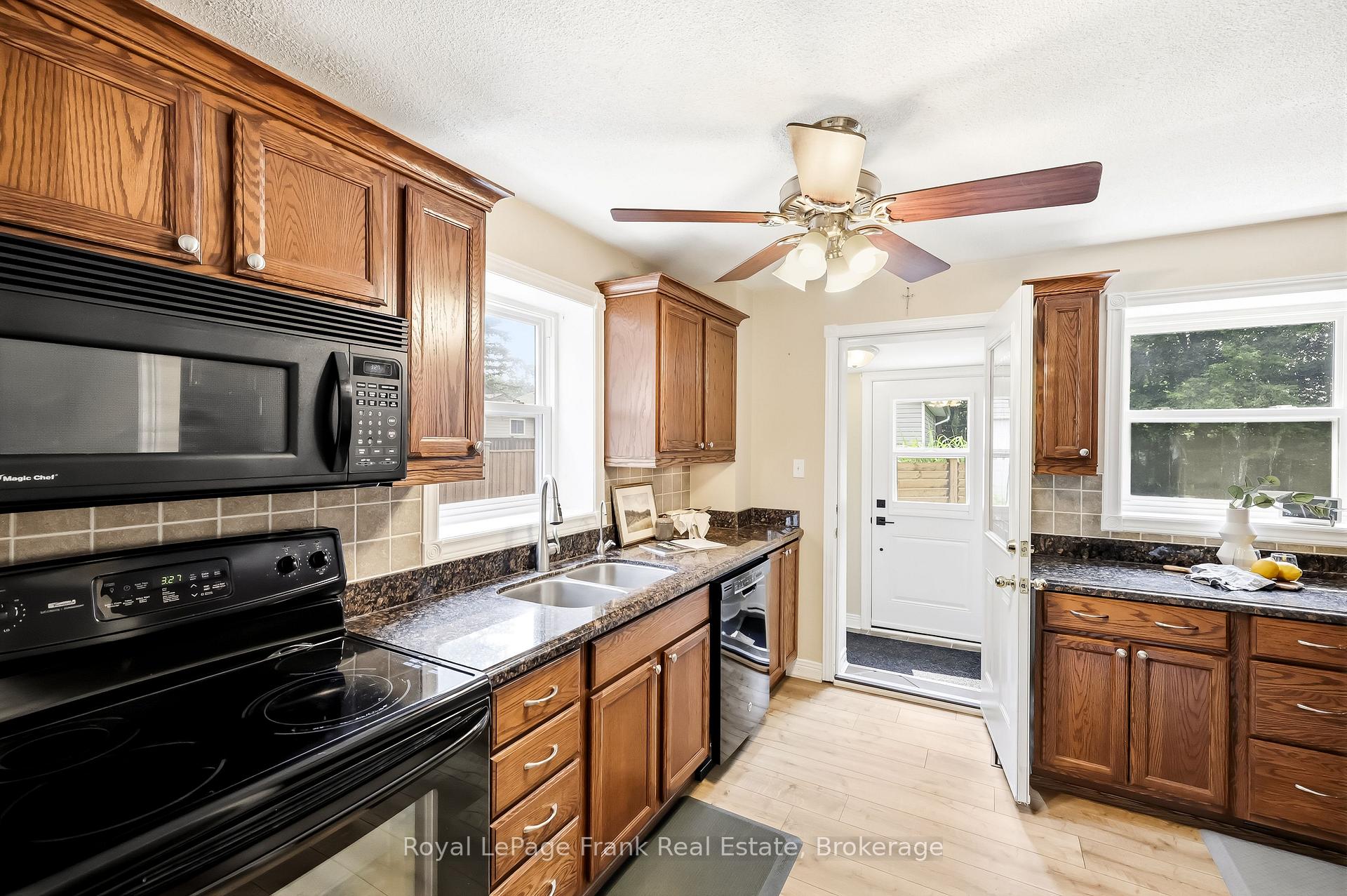 Photo 15 of 14814 Simcoe Street, Scugog, Port Perry — HOMEH
