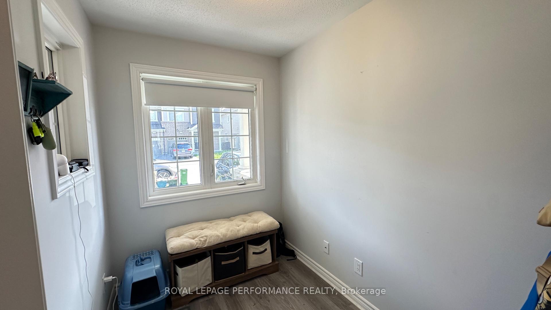 Photo 5 of 128 Lanceleaf Way, Ottawa, Kanata - Emerald Meadows/Trailwest — HOMEH