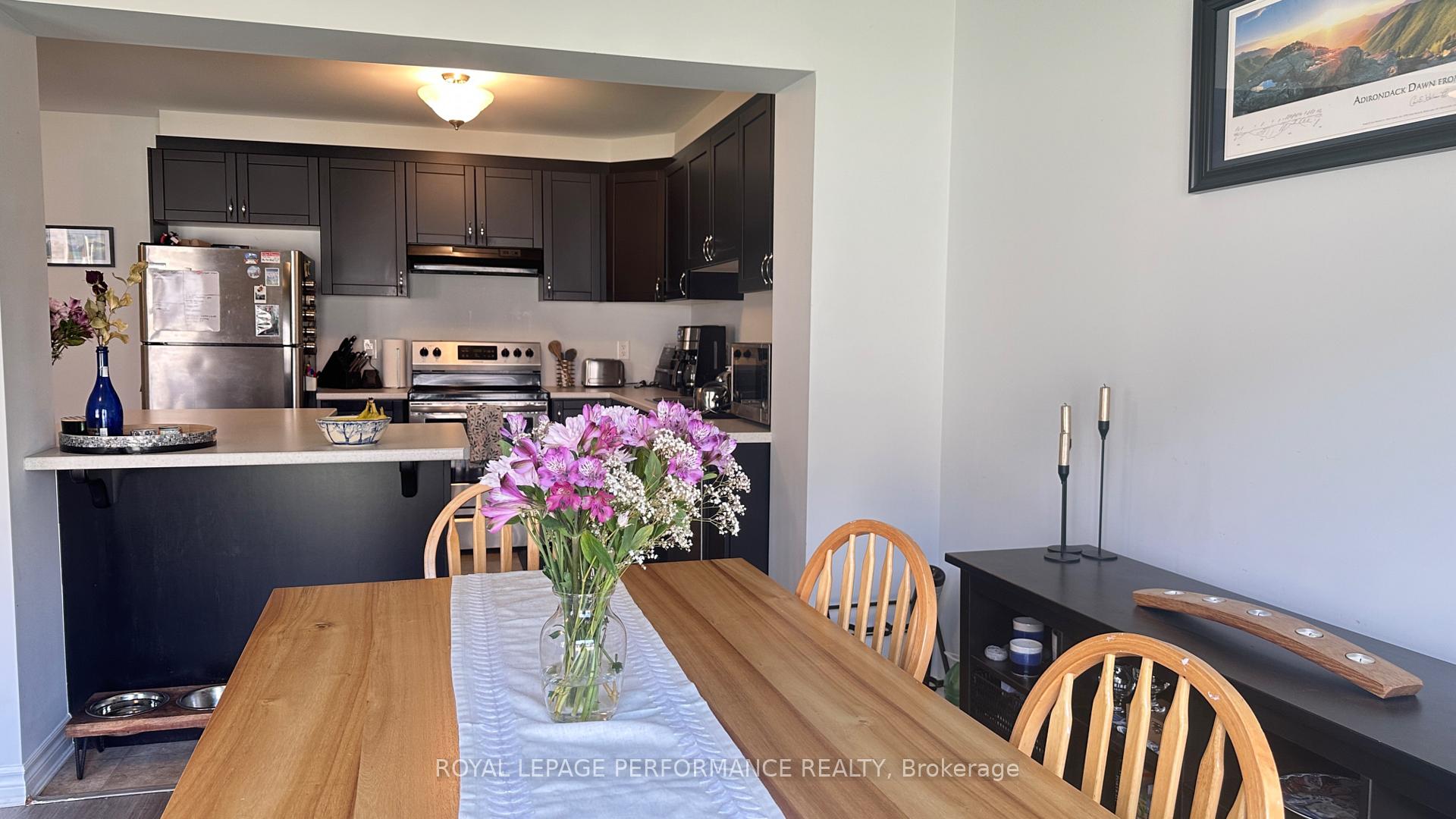 Photo 10 of 128 Lanceleaf Way, Ottawa, Kanata - Emerald Meadows/Trailwest — HOMEH