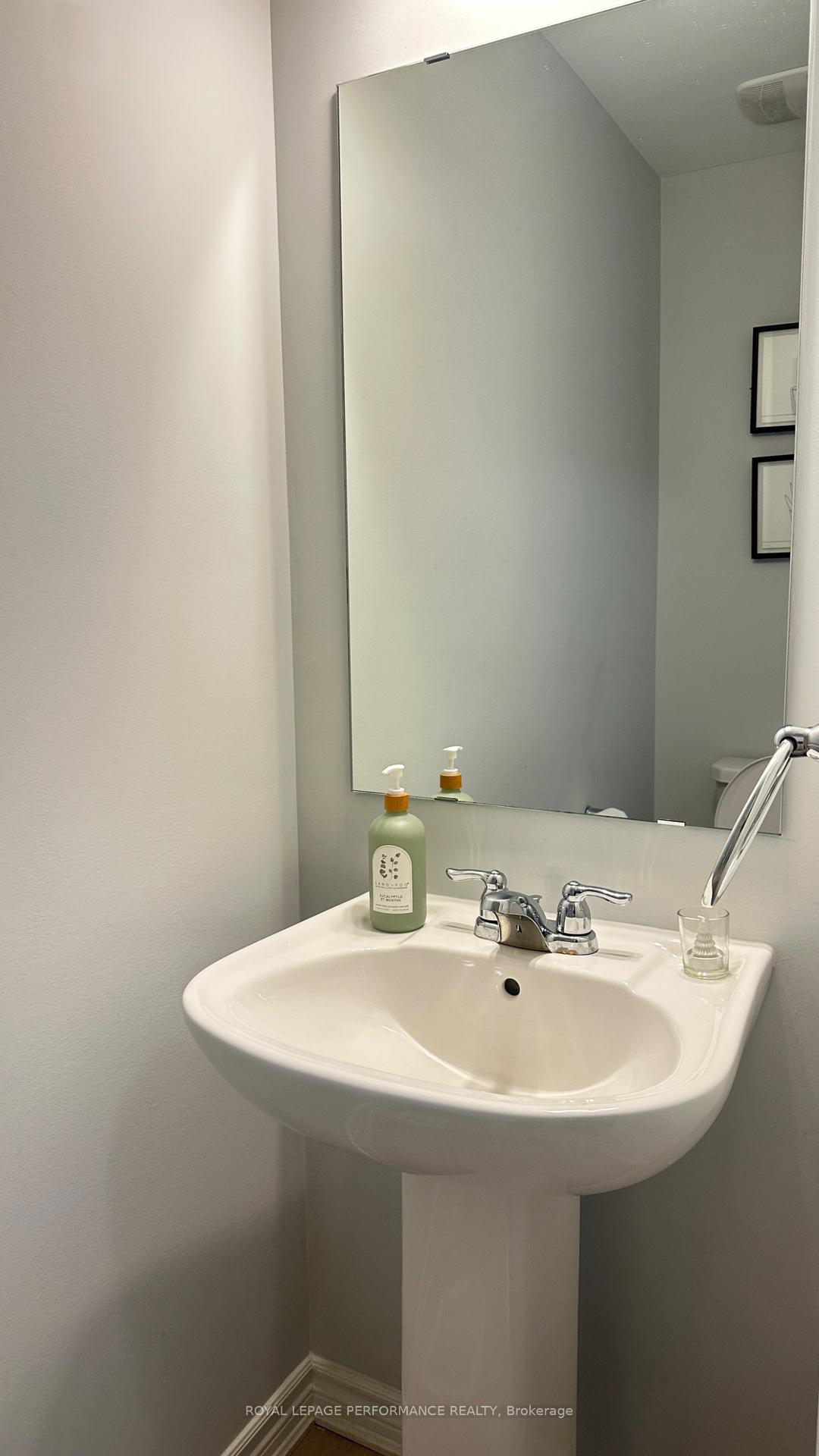 Photo 11 of 128 Lanceleaf Way, Ottawa, Kanata - Emerald Meadows/Trailwest — HOMEH