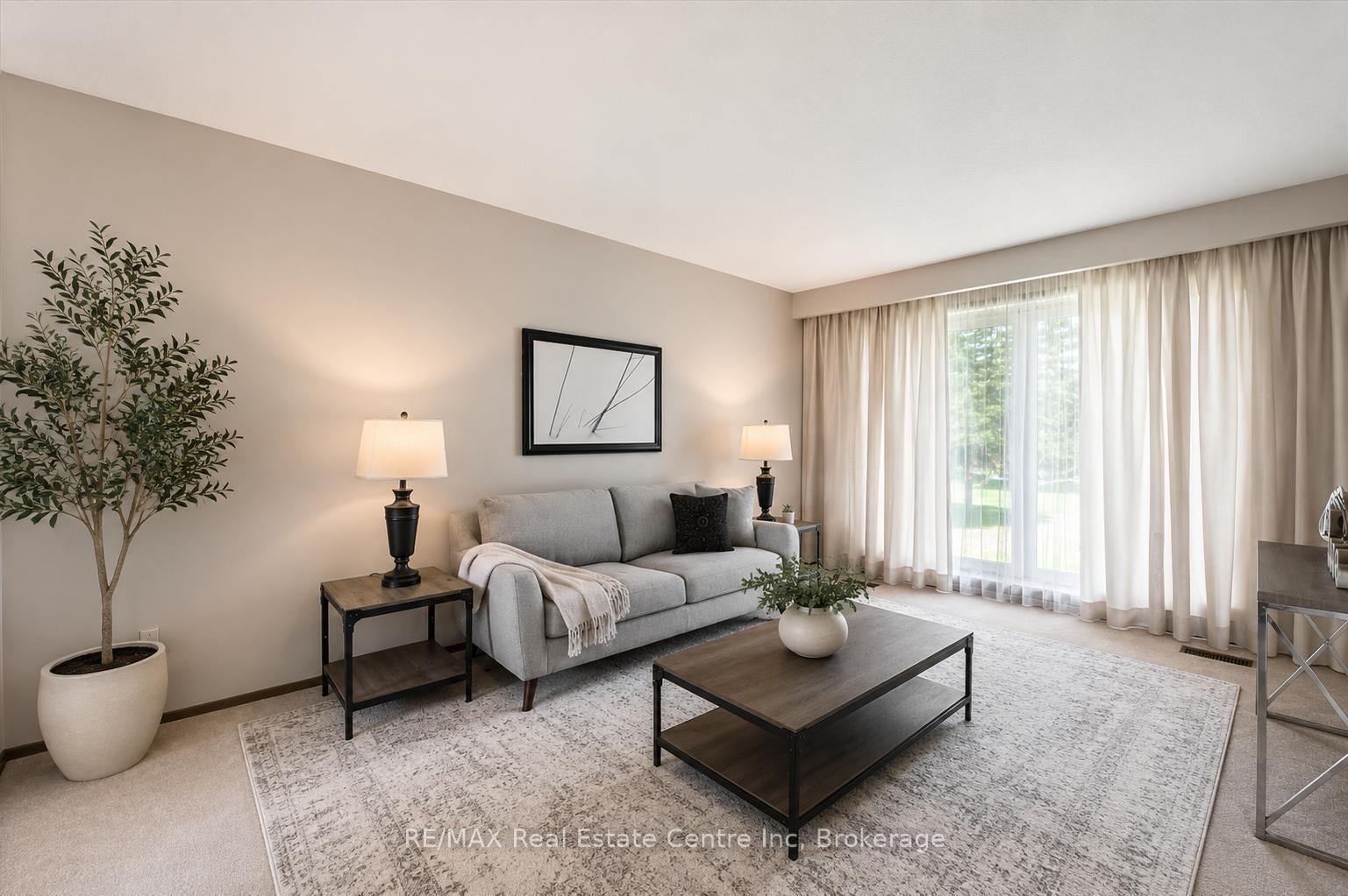 Photo 1 of 17 Glenda Court, Guelph, Willow West/Sugarbush/West Acres — HOMEH