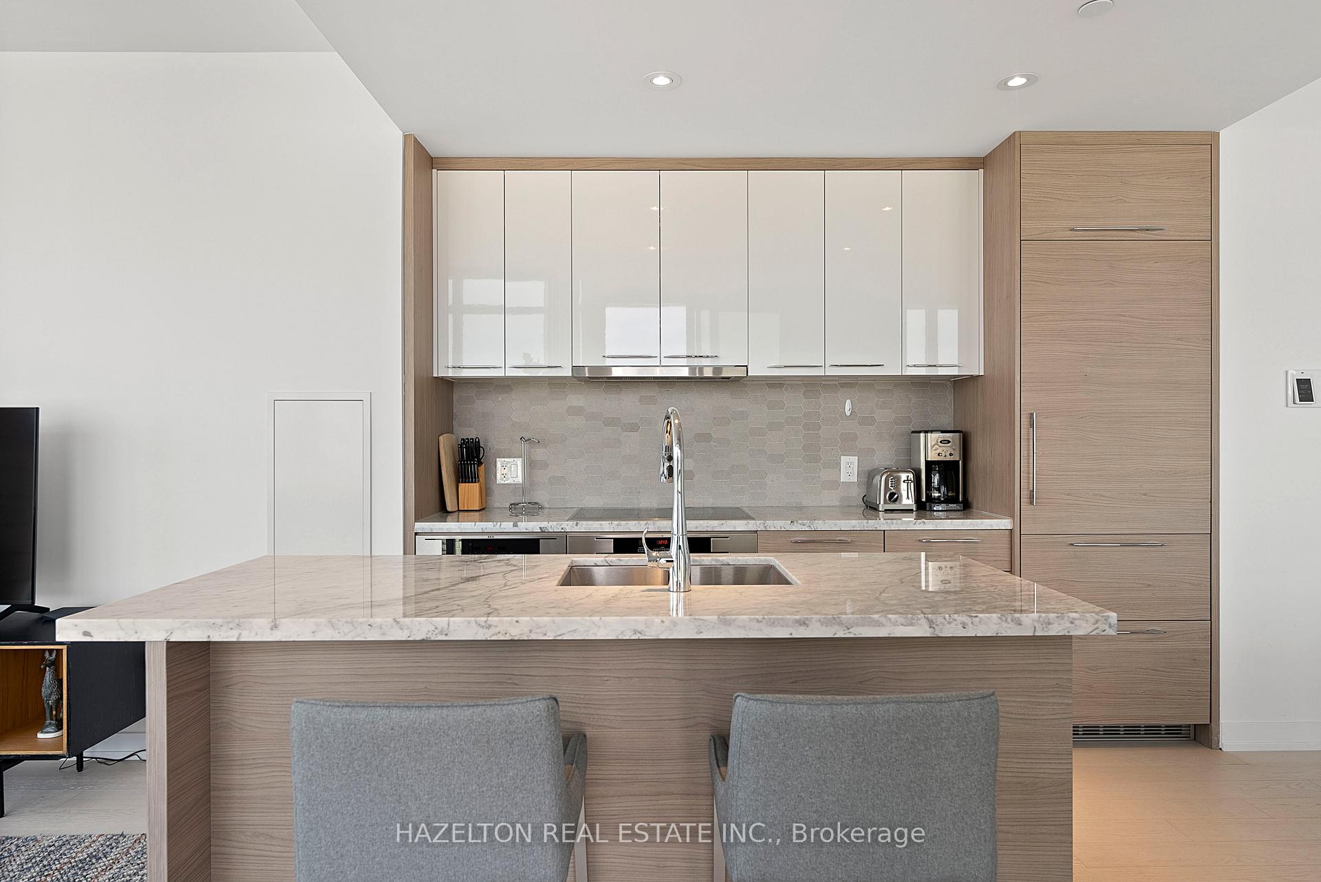 Photo 5 of Unit 3402, 488 University Avenue, Toronto, Kensington-Chinatown — HOMEH