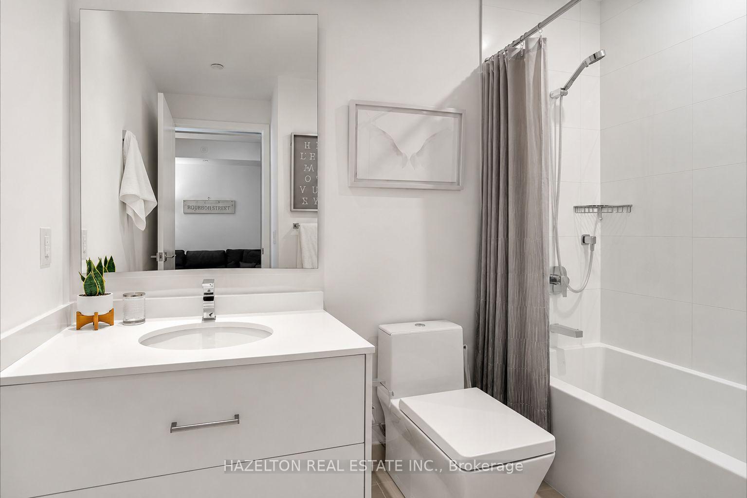 Photo 18 of Unit 3402, 488 University Avenue, Toronto, Kensington-Chinatown — HOMEH