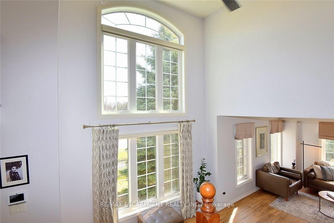 Photo 12 of Unit 7, 39 Panabaker Drive, Hamilton, Ancaster — HOMEH