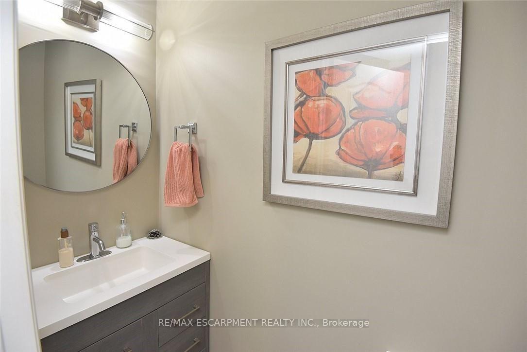 Photo 26 of Unit 7, 39 Panabaker Drive, Hamilton, Ancaster — HOMEH