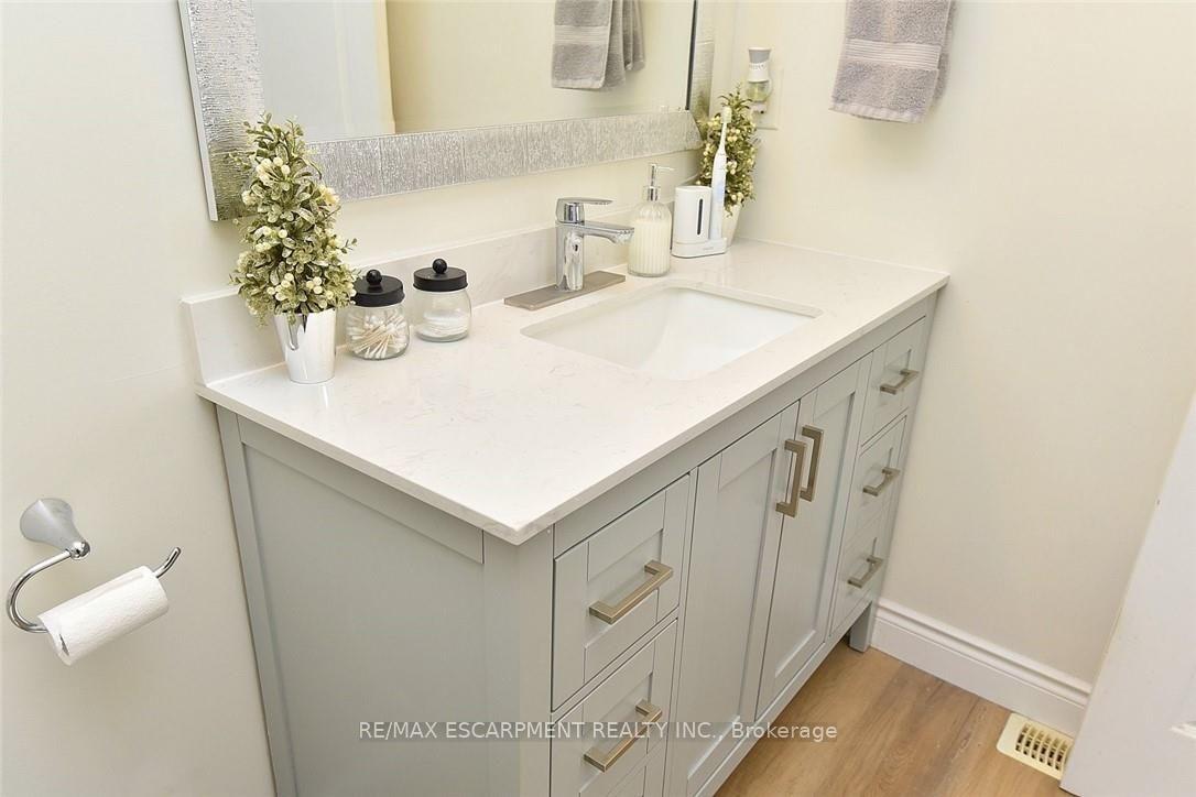 Photo 38 of Unit 7, 39 Panabaker Drive, Hamilton, Ancaster — HOMEH