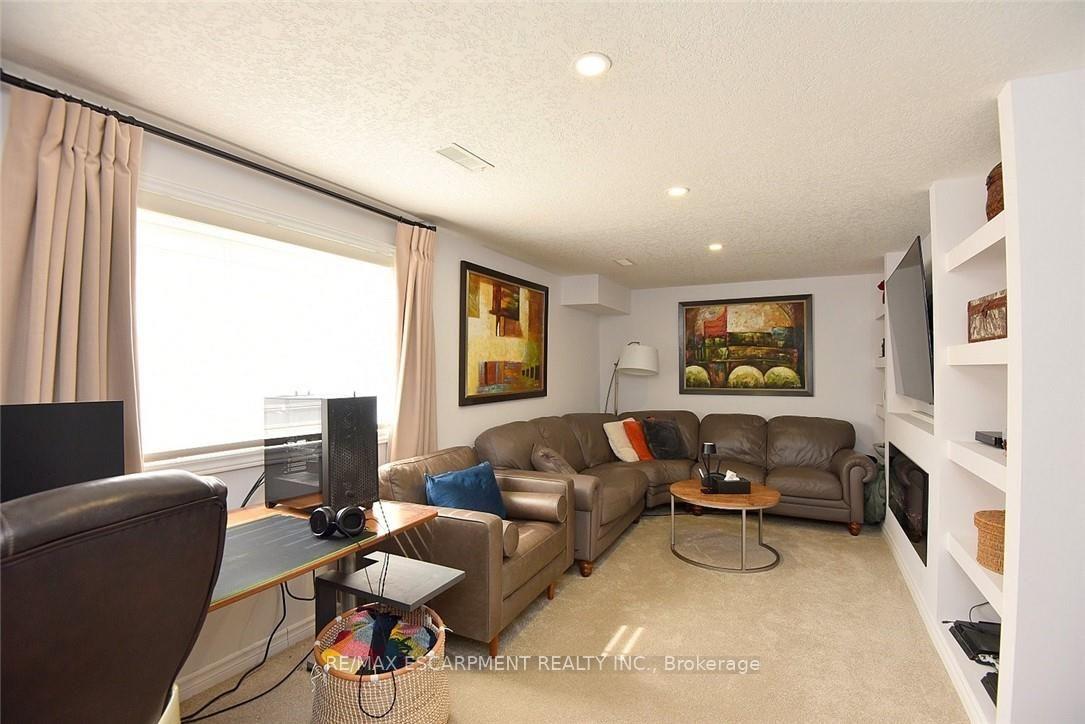 Photo 41 of Unit 7, 39 Panabaker Drive, Hamilton, Ancaster — HOMEH