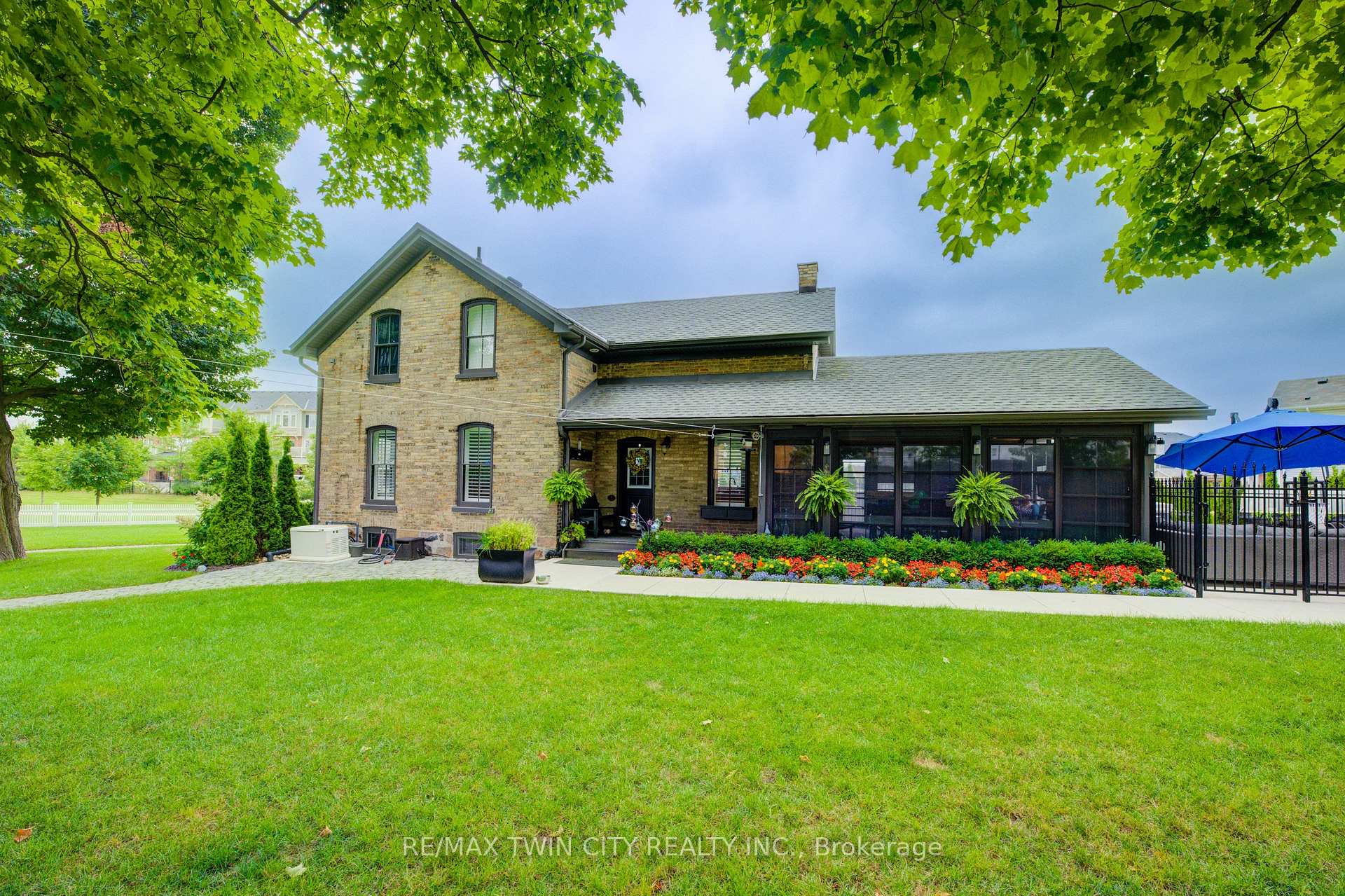 Photo 2 of 920 Orr Court, Kitchener, Trussler — HOMEH