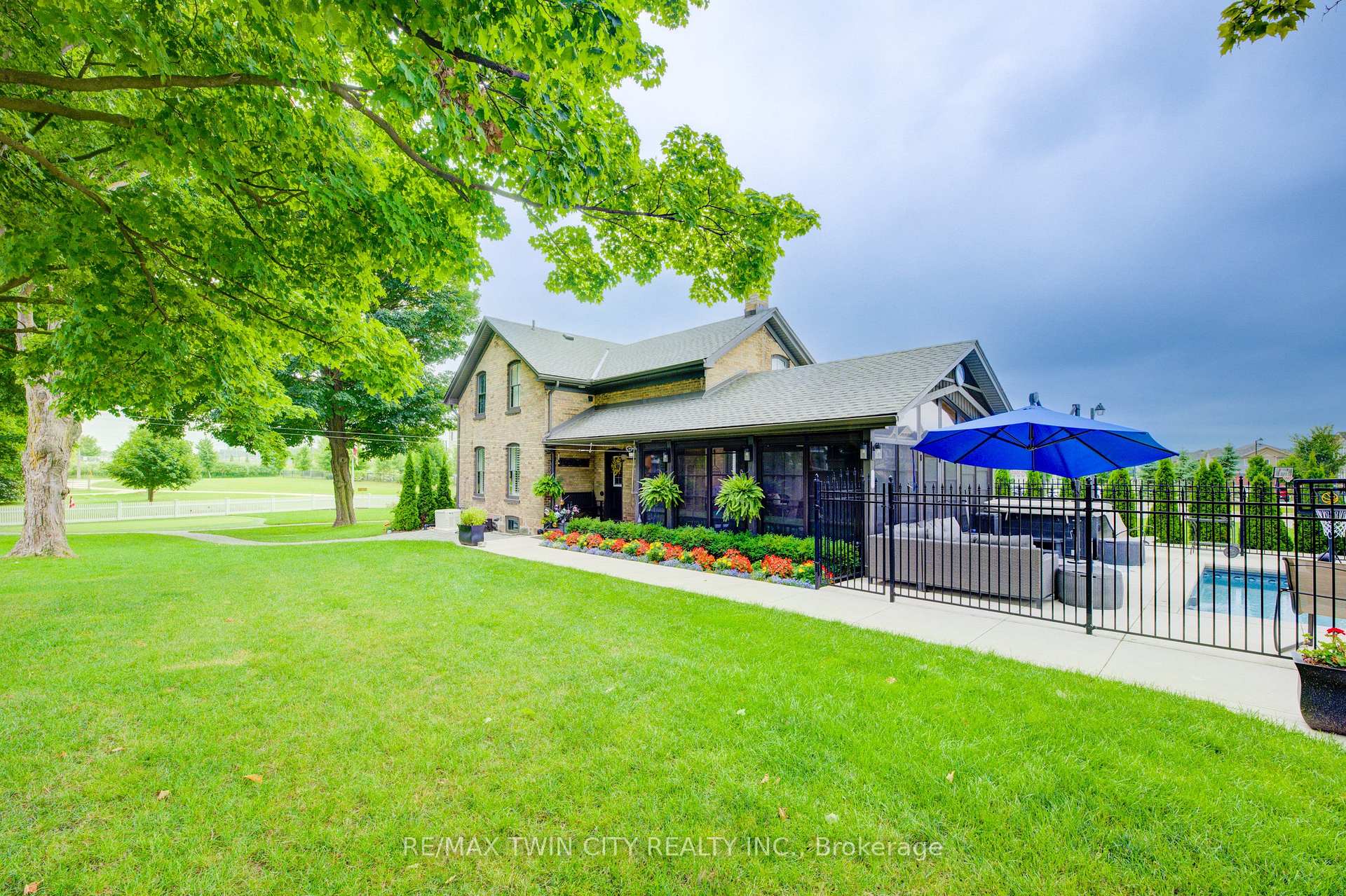 Photo 8 of 920 Orr Court, Kitchener, Trussler — HOMEH