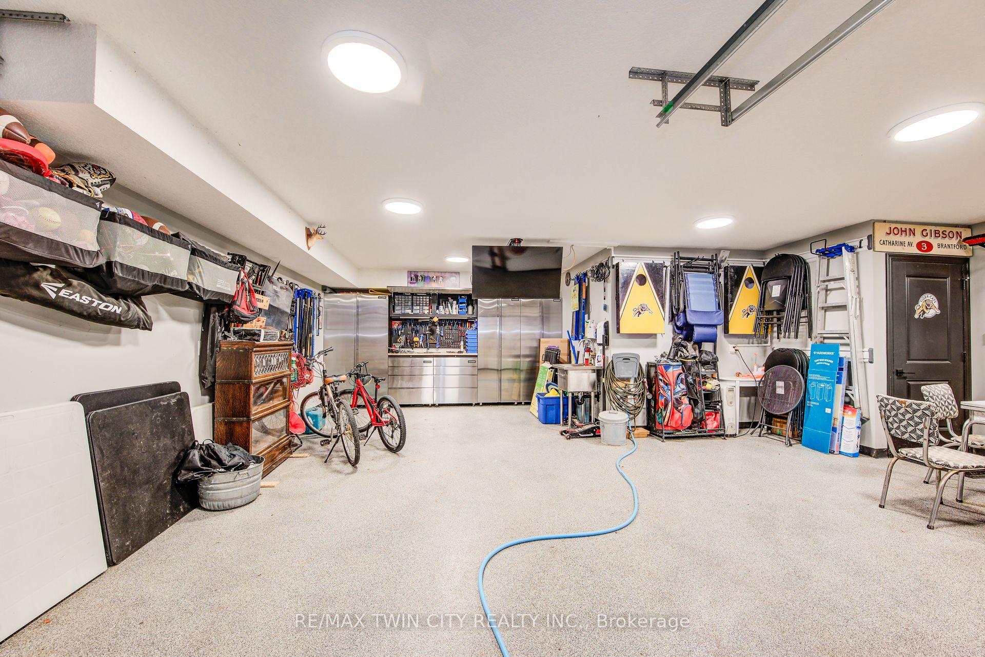 Photo 40 of 920 Orr Court, Kitchener, Trussler — HOMEH