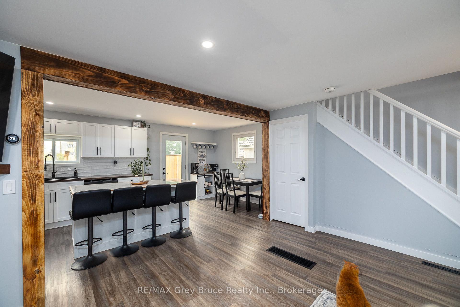 Photo 14 of 1693 8th Avenue E, Owen Sound — HOMEH
