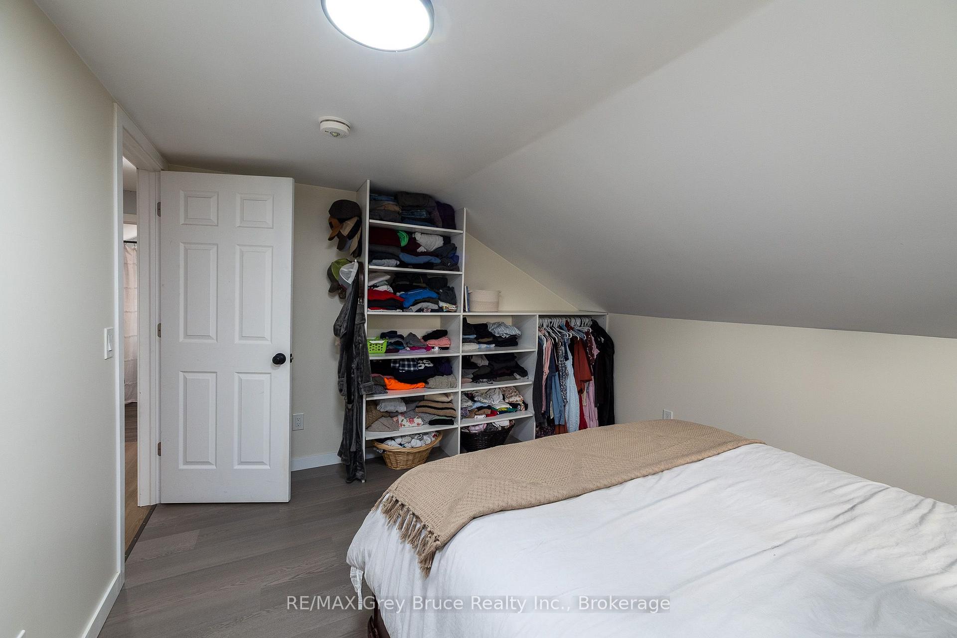 Photo 20 of 1693 8th Avenue E, Owen Sound — HOMEH