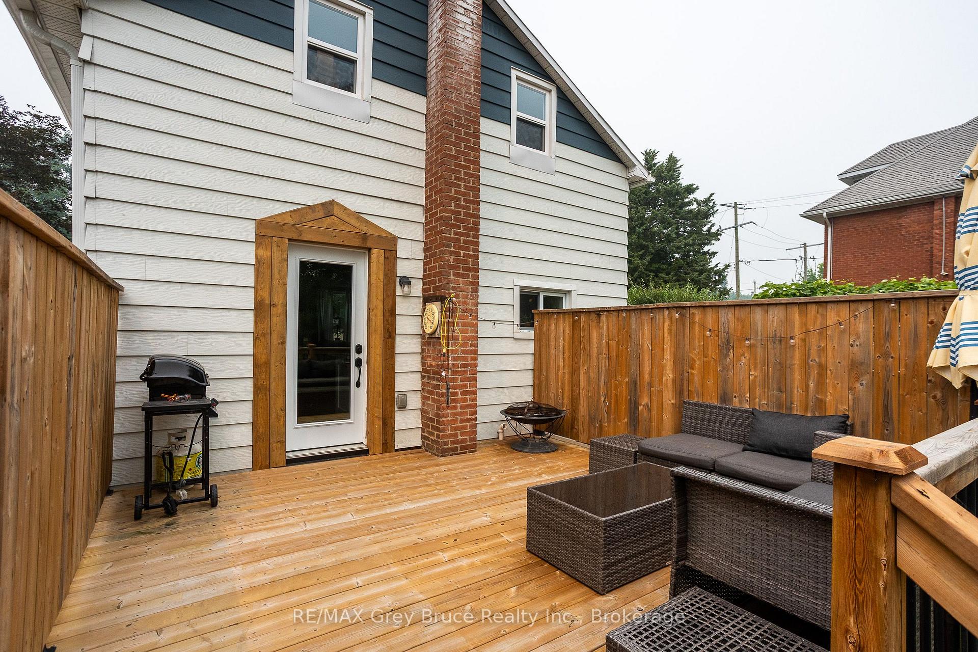 Photo 22 of 1693 8th Avenue E, Owen Sound — HOMEH